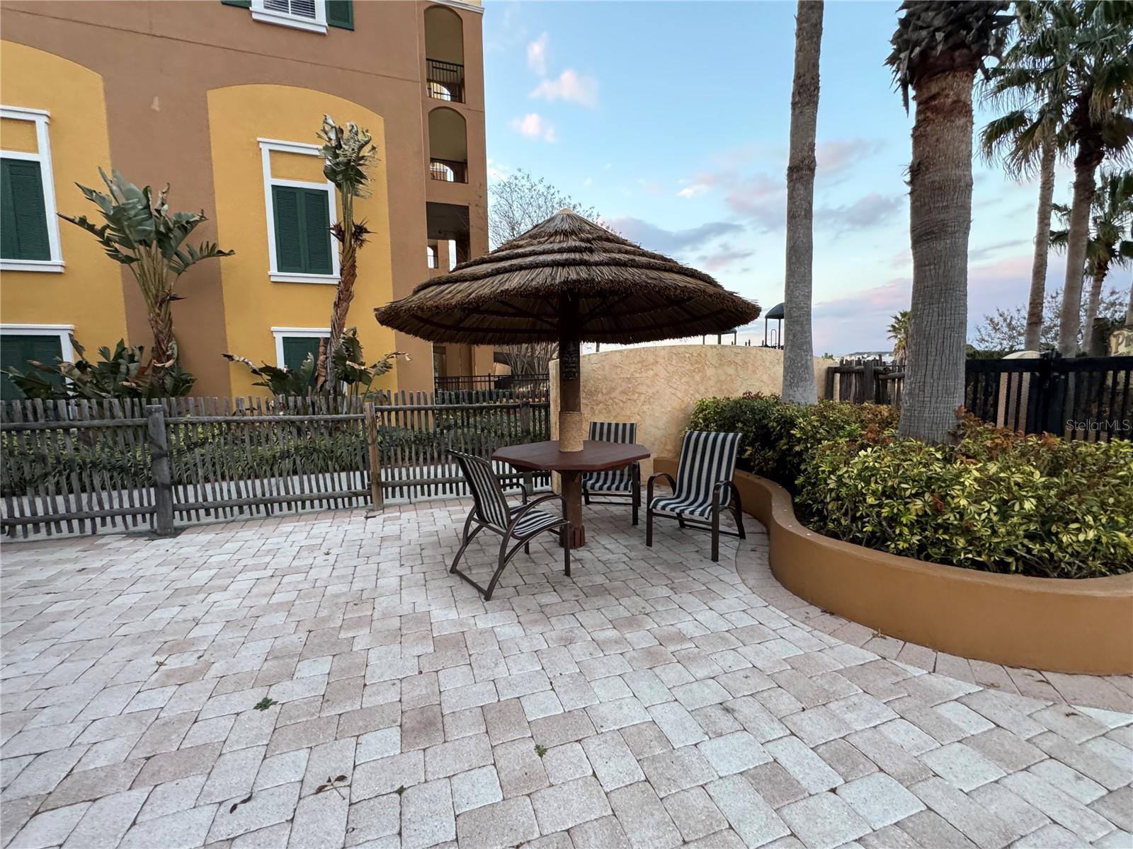 8101 RESORT VILLAGE DR #31502