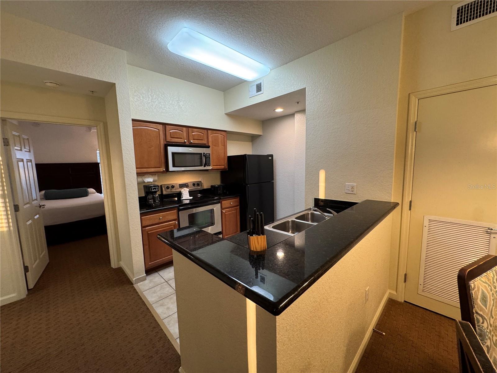 8101 RESORT VILLAGE DR #31502