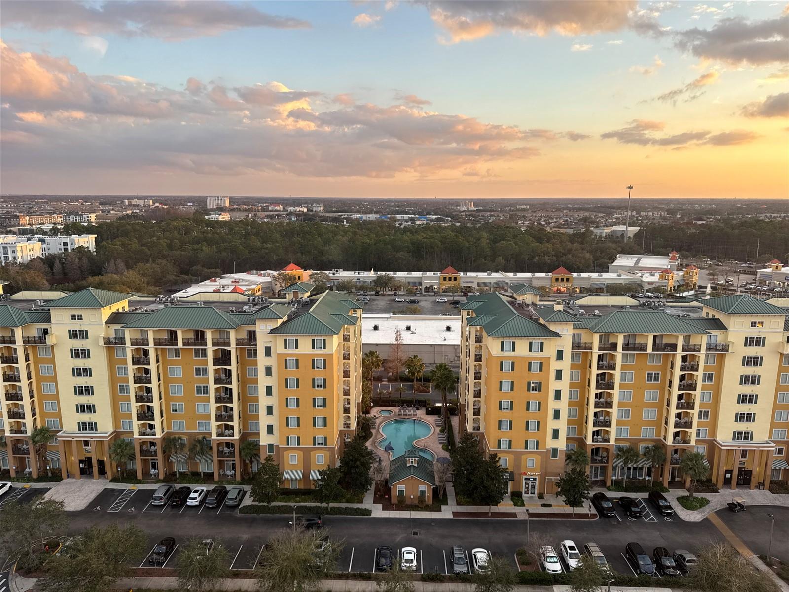 8101 RESORT VILLAGE DR #31502