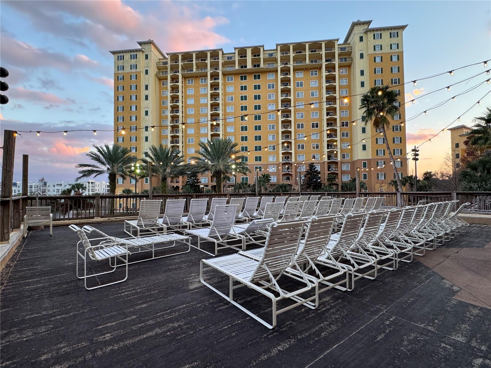 8101 RESORT VILLAGE DR #31502