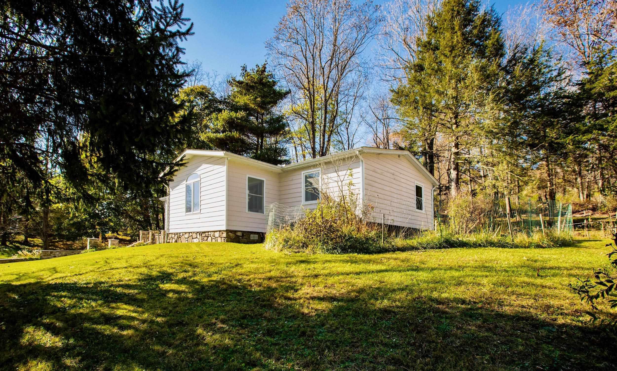 618 Plutarch Road