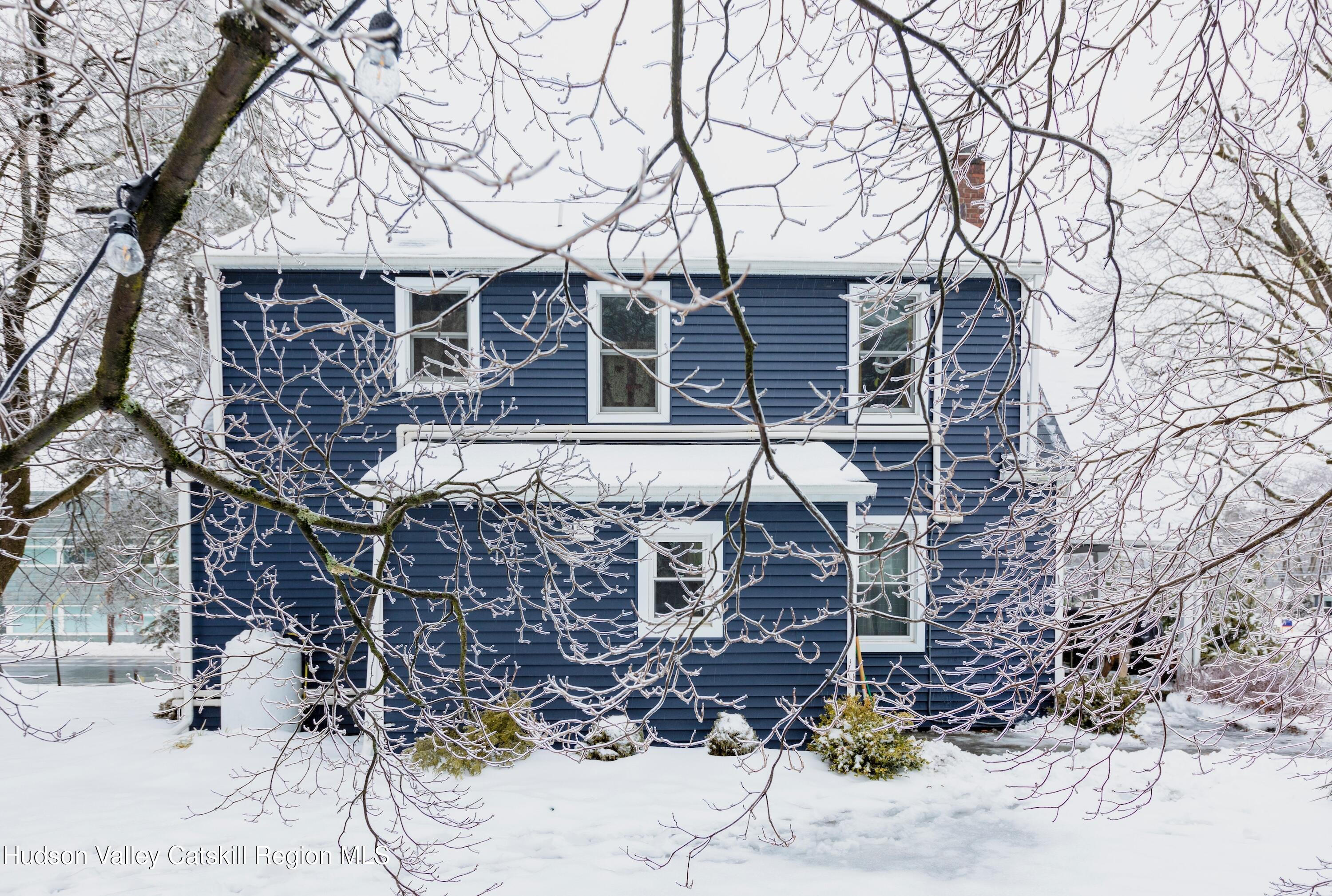 40 S Manheim Boulevard