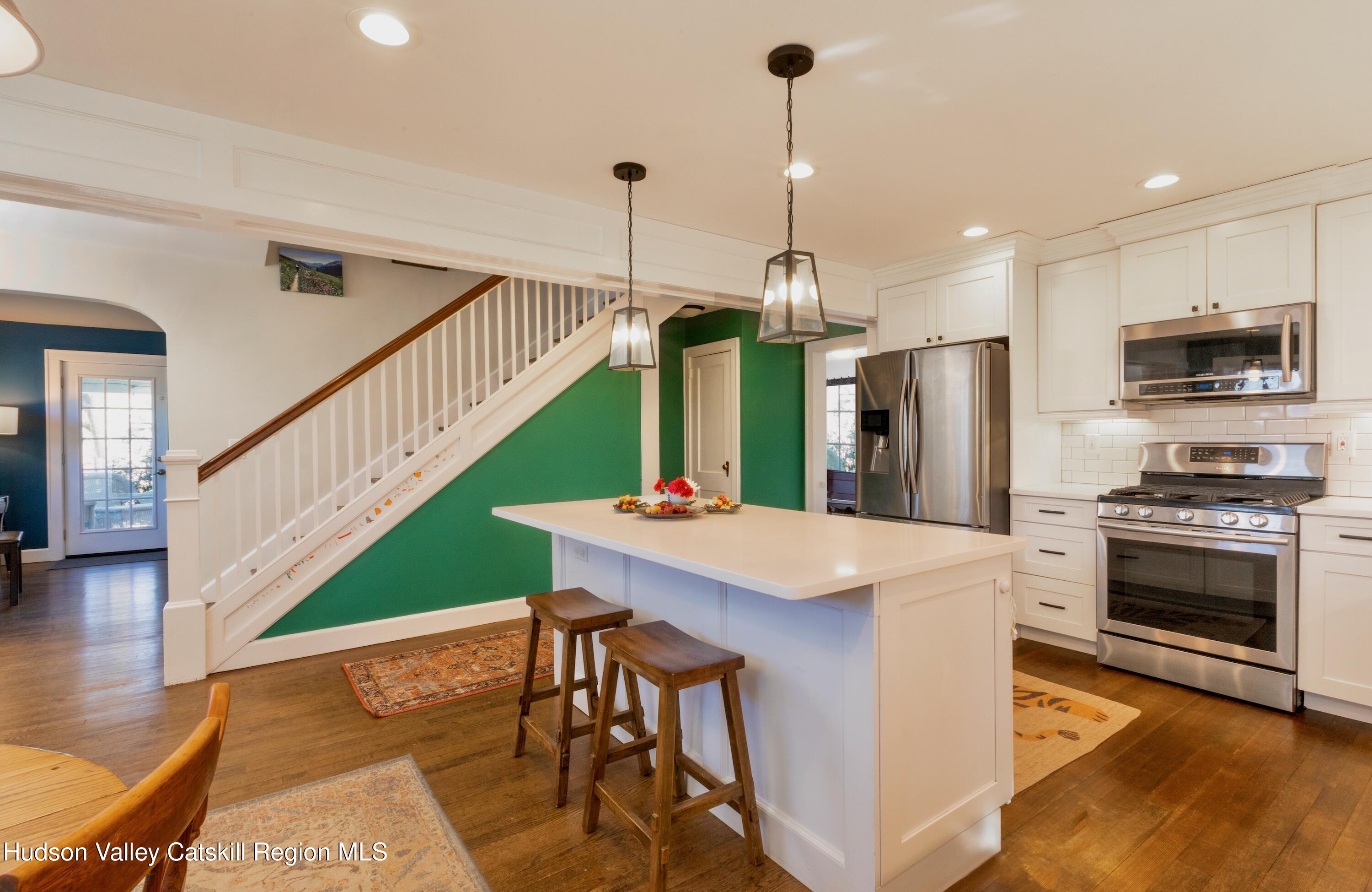 40 S Manheim Boulevard
