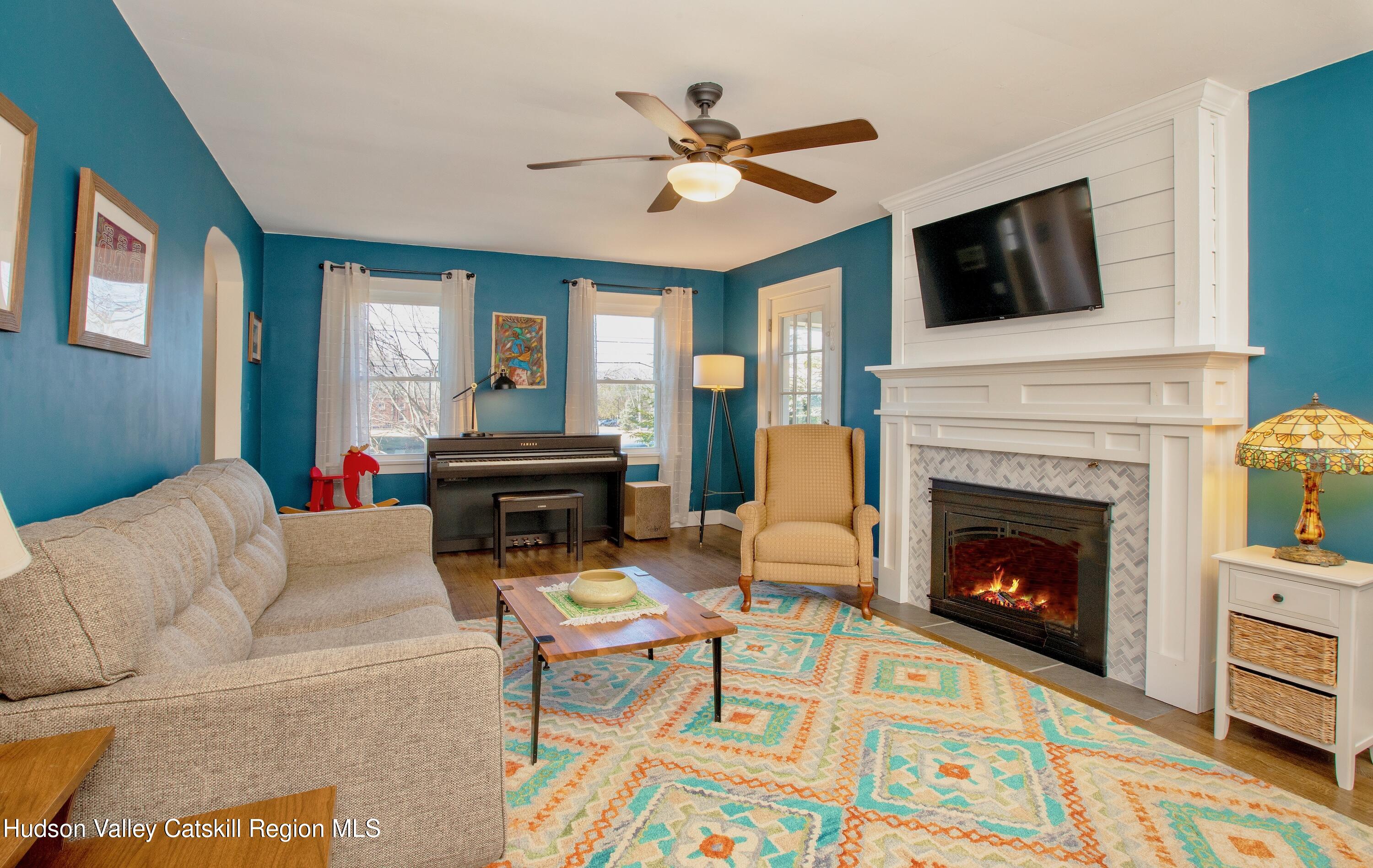 40 S Manheim Boulevard