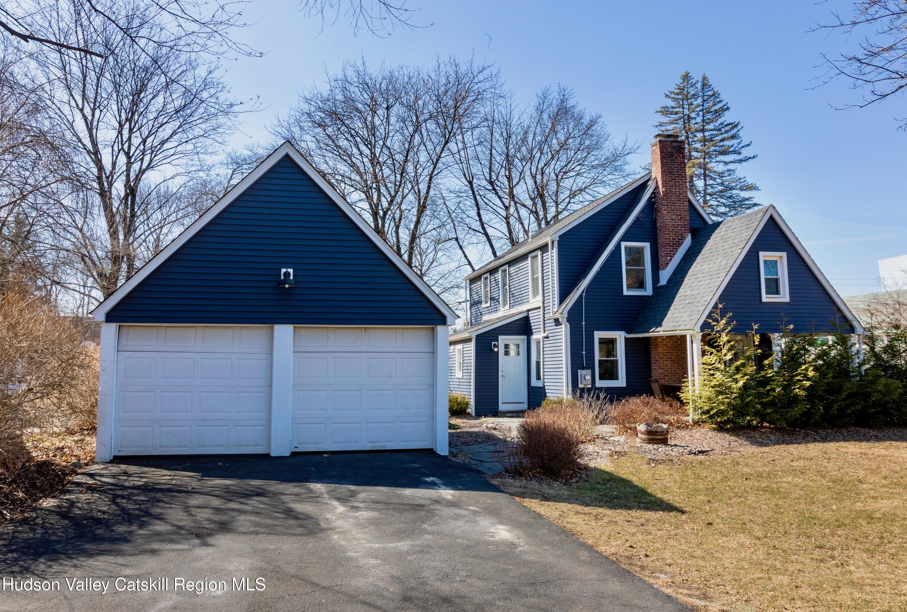 40 S Manheim Boulevard
