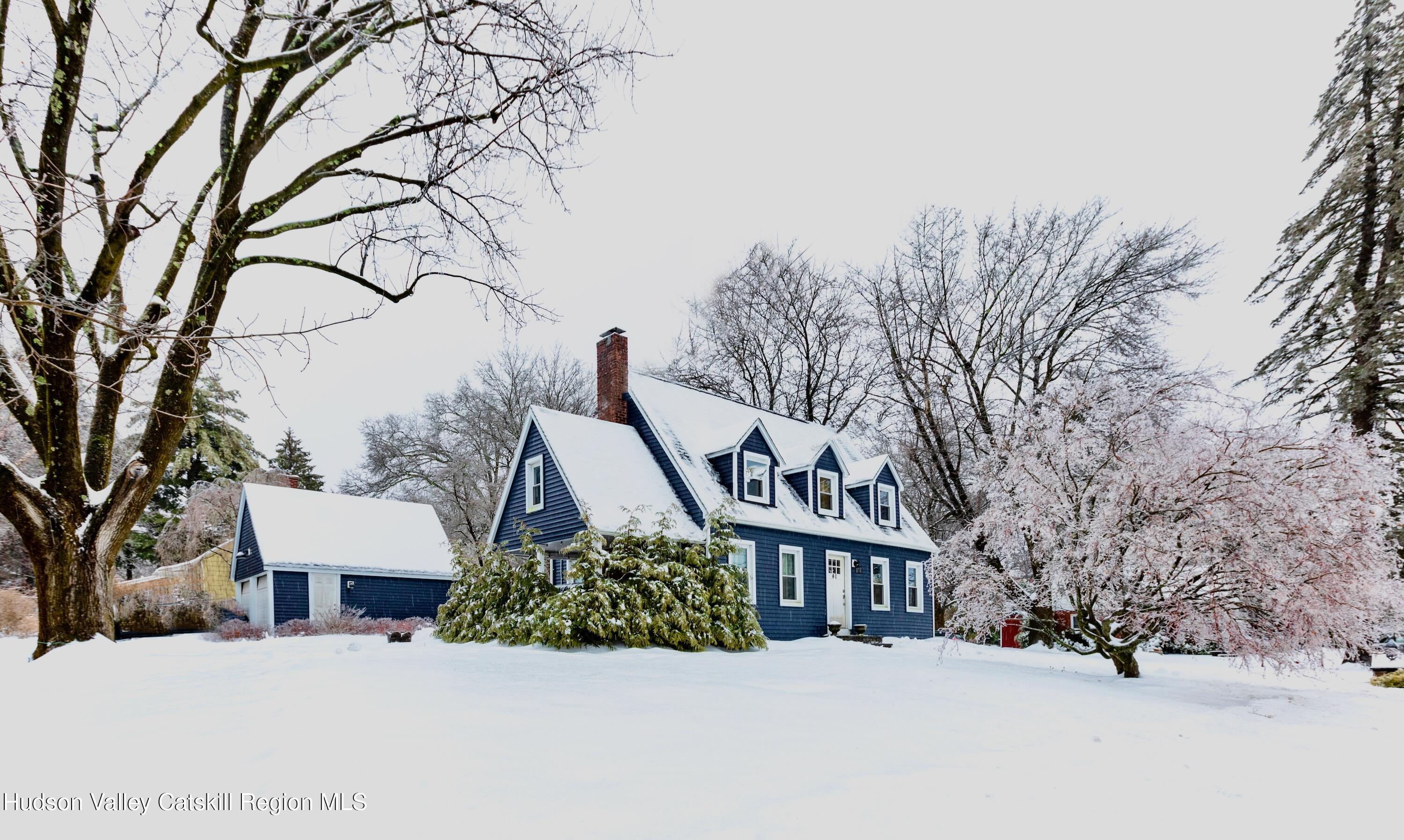 40 S Manheim Boulevard