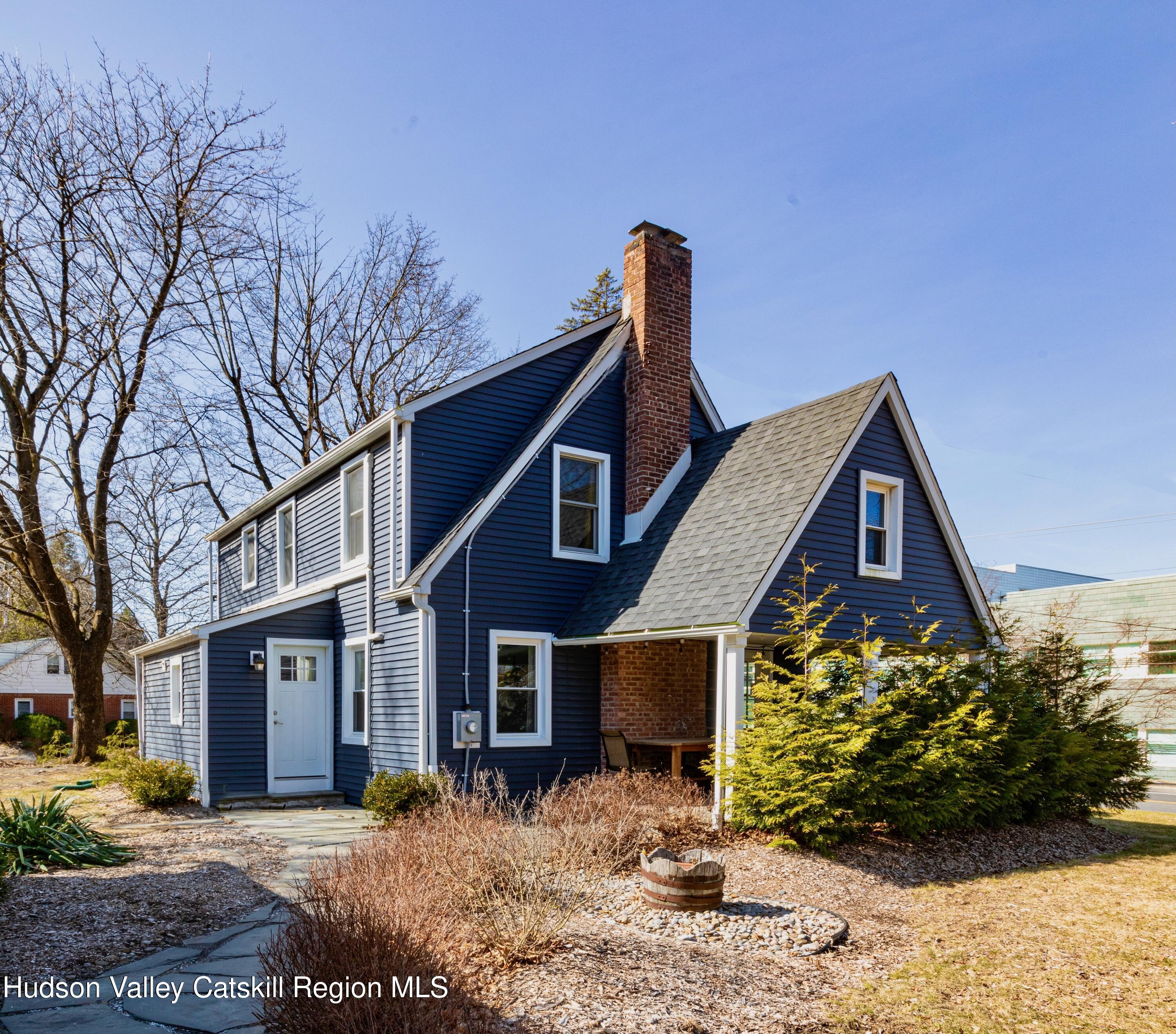 40 S Manheim Boulevard
