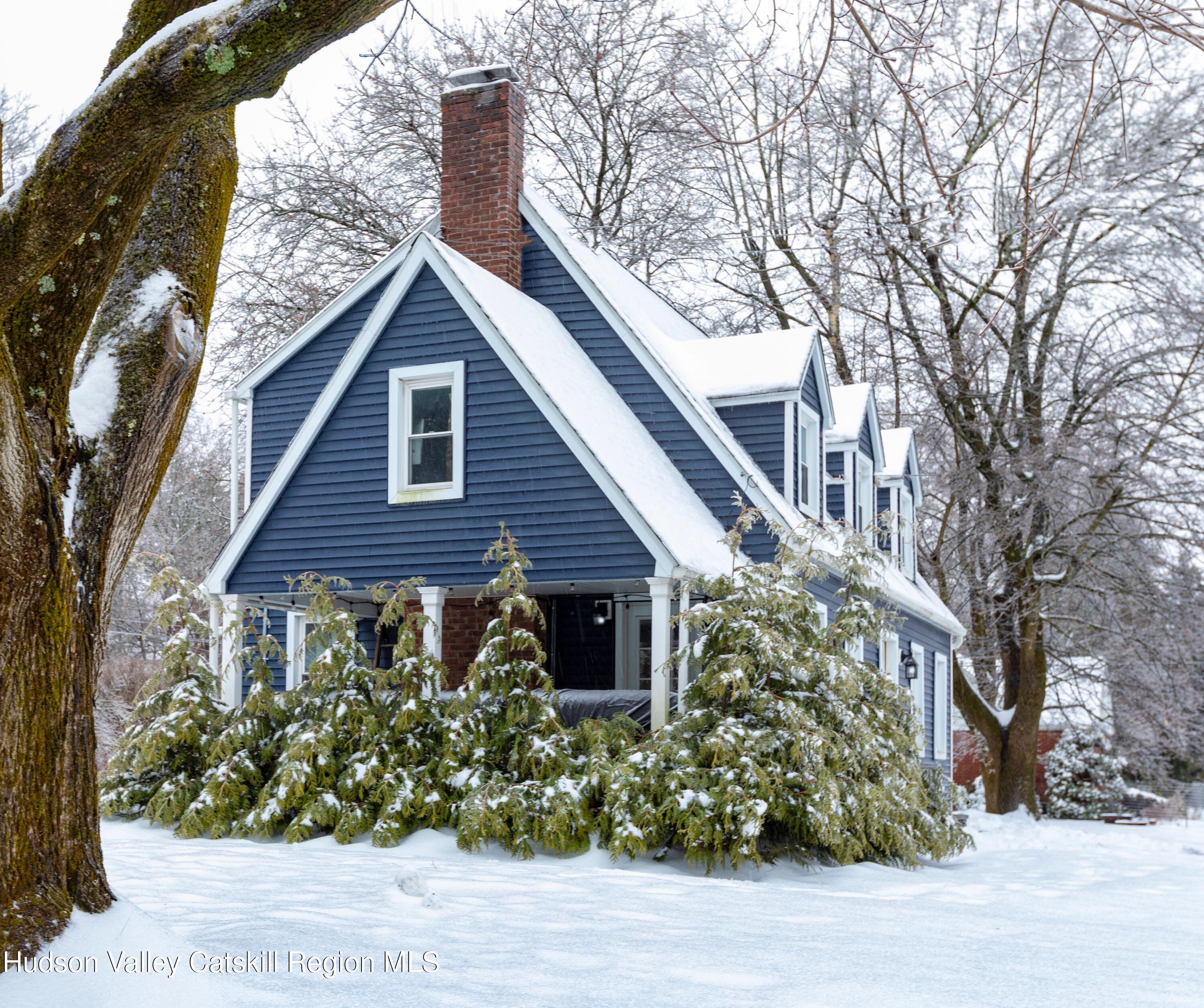 40 S Manheim Boulevard