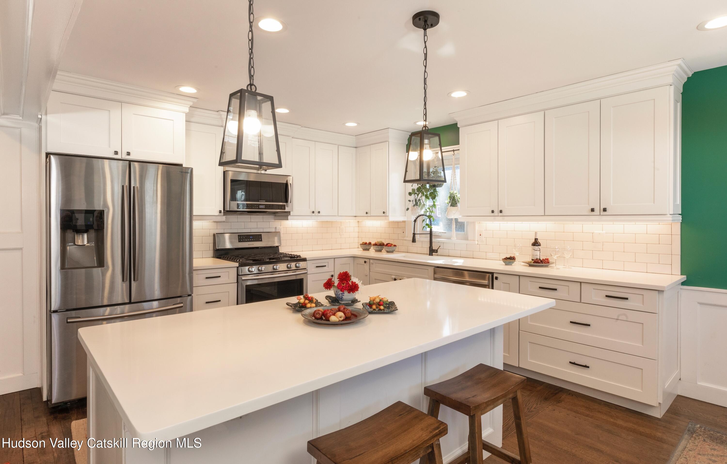 40 S Manheim Boulevard