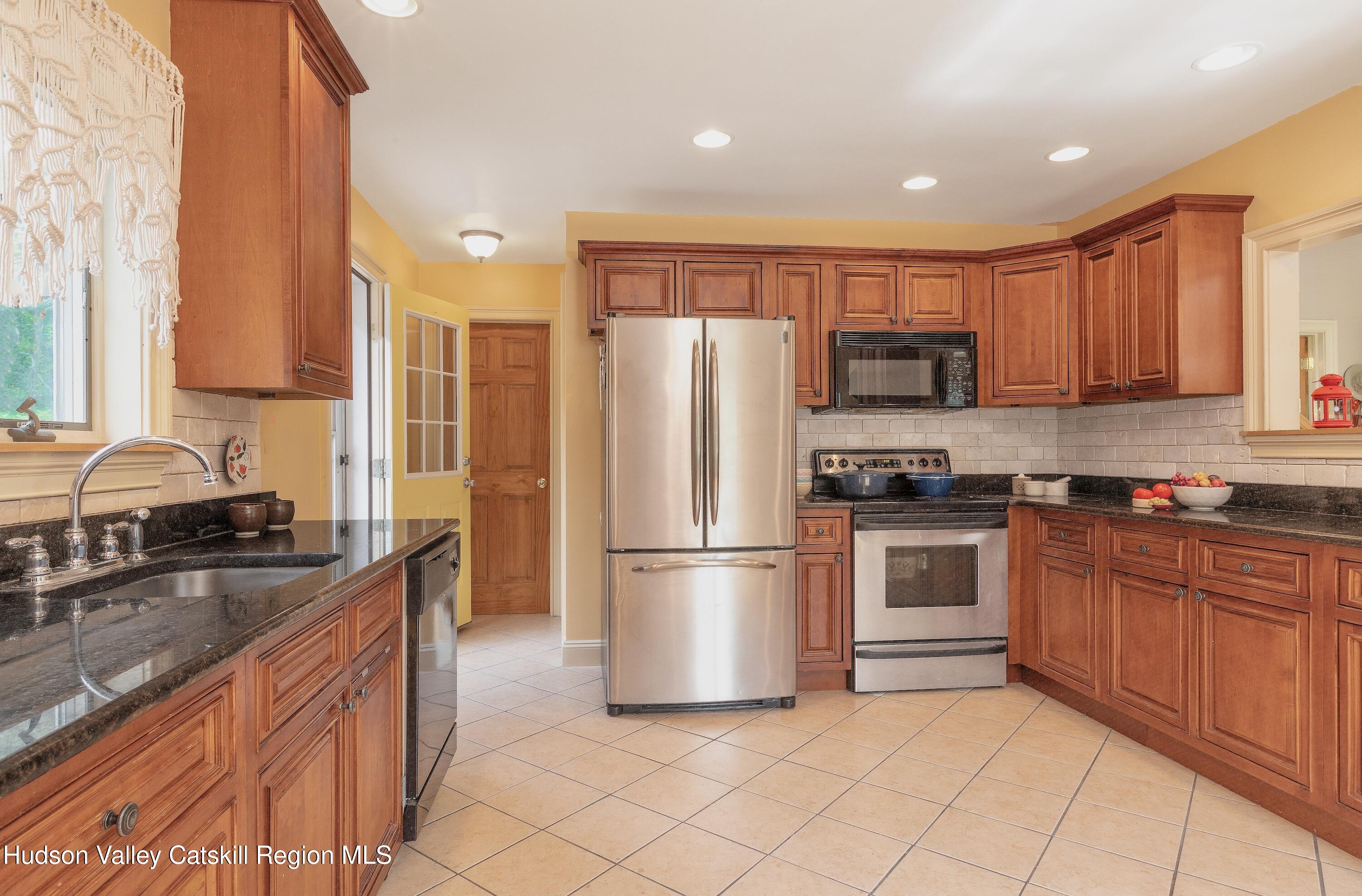 688 Churchland Road