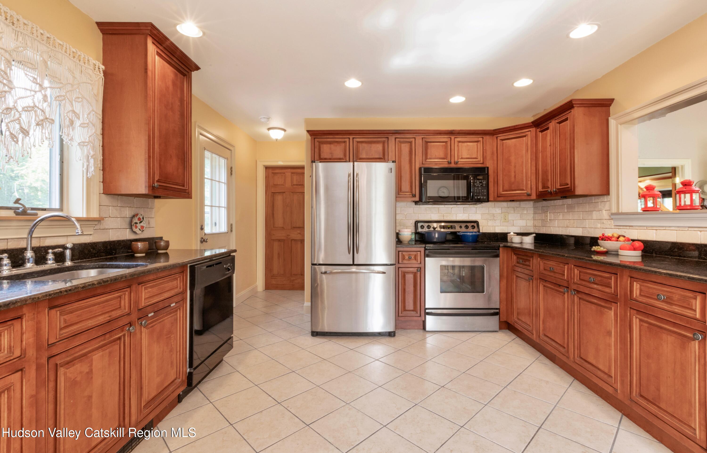 688 Churchland Road