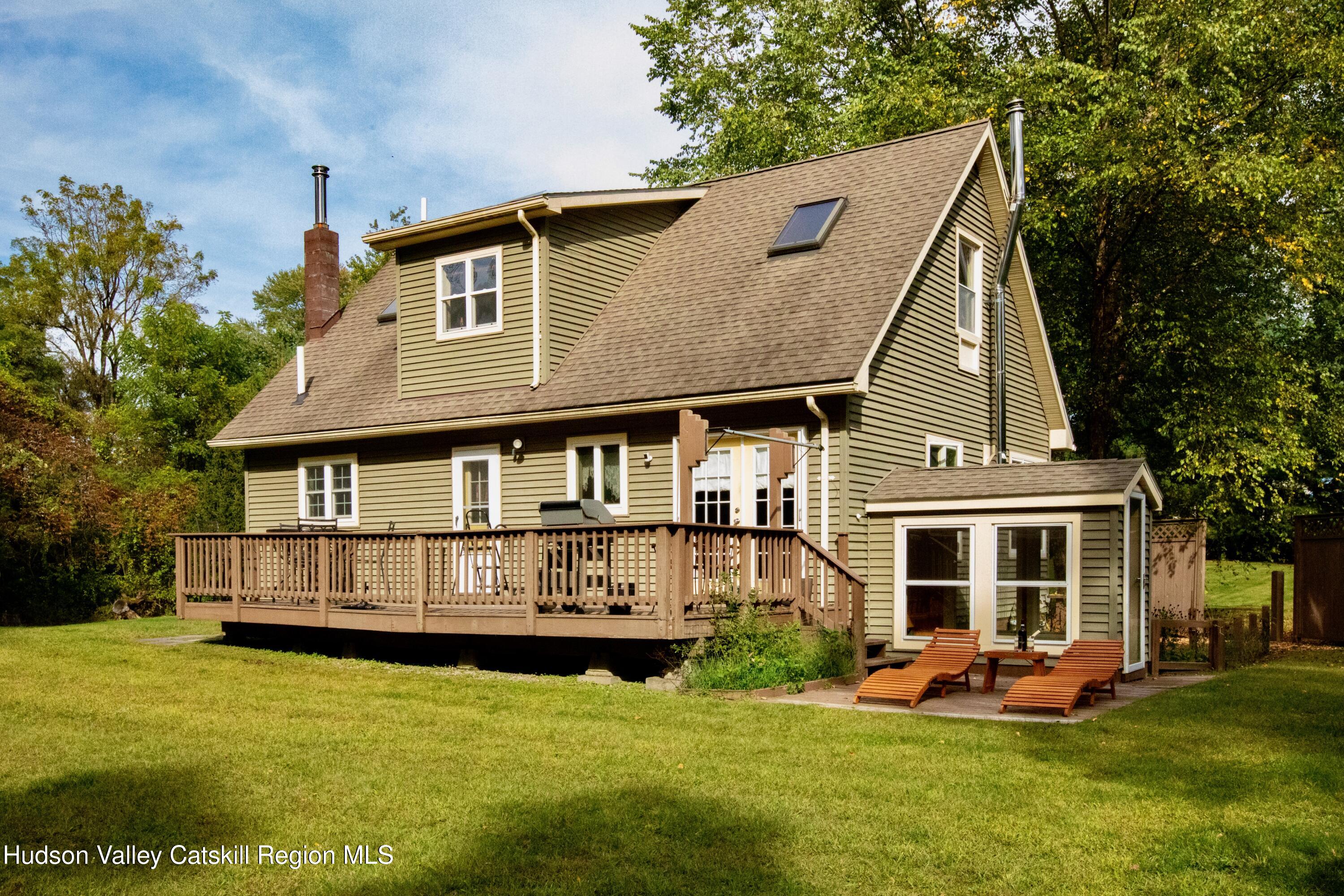 688 Churchland Road