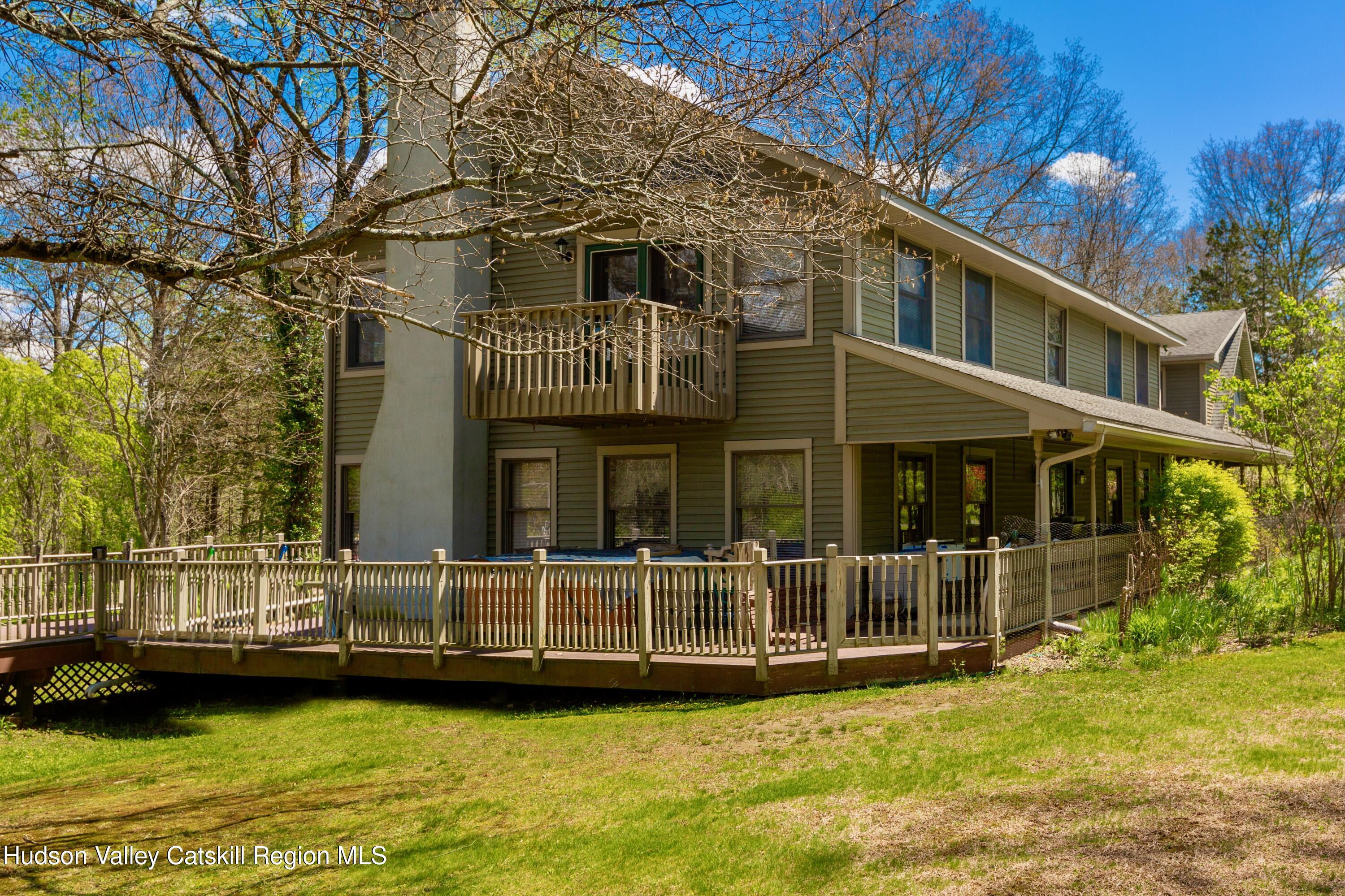15 Unity Lane