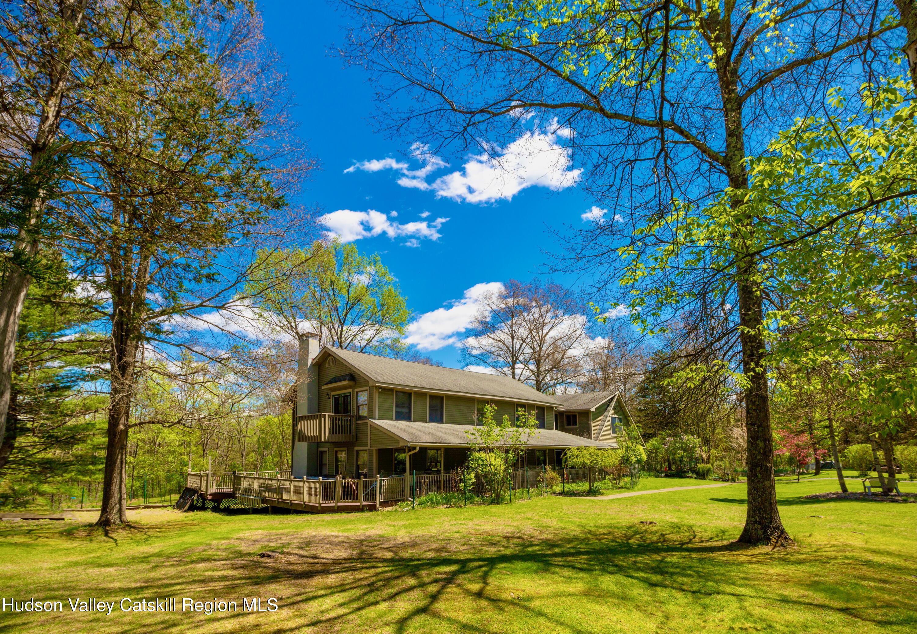 15 Unity Lane