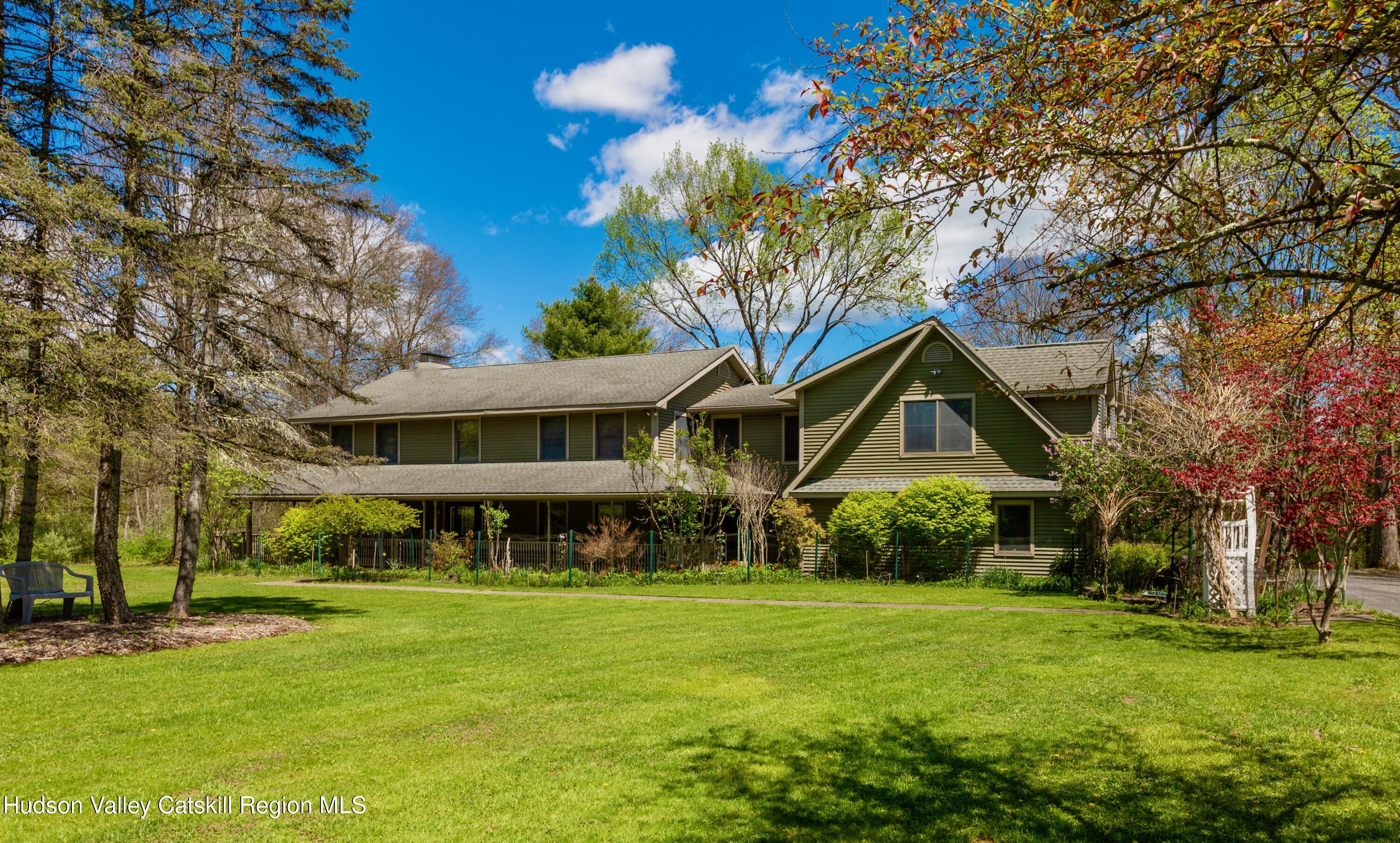 15 Unity Lane