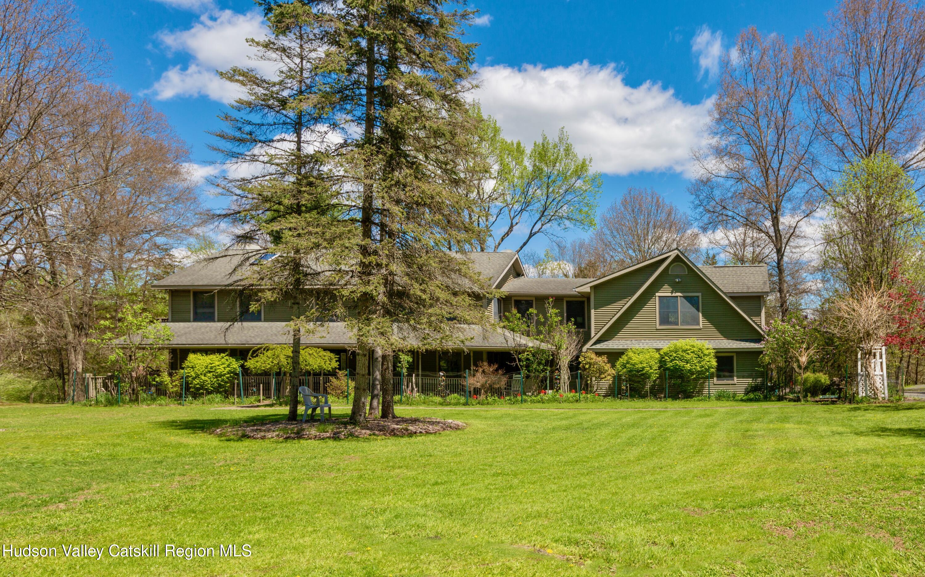 15 Unity Lane
