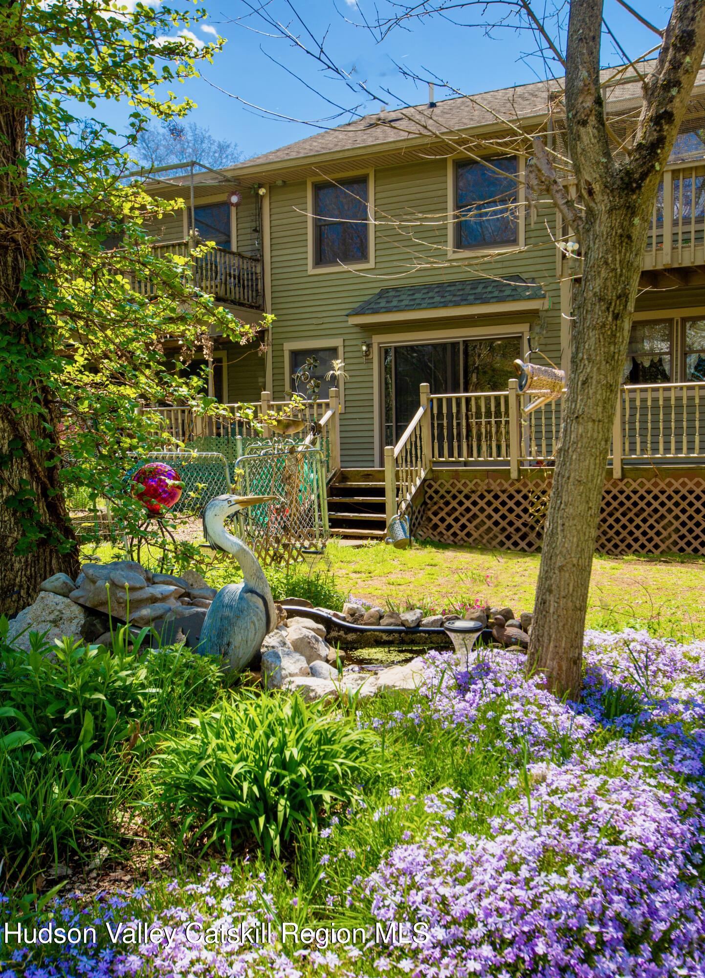 15 Unity Lane