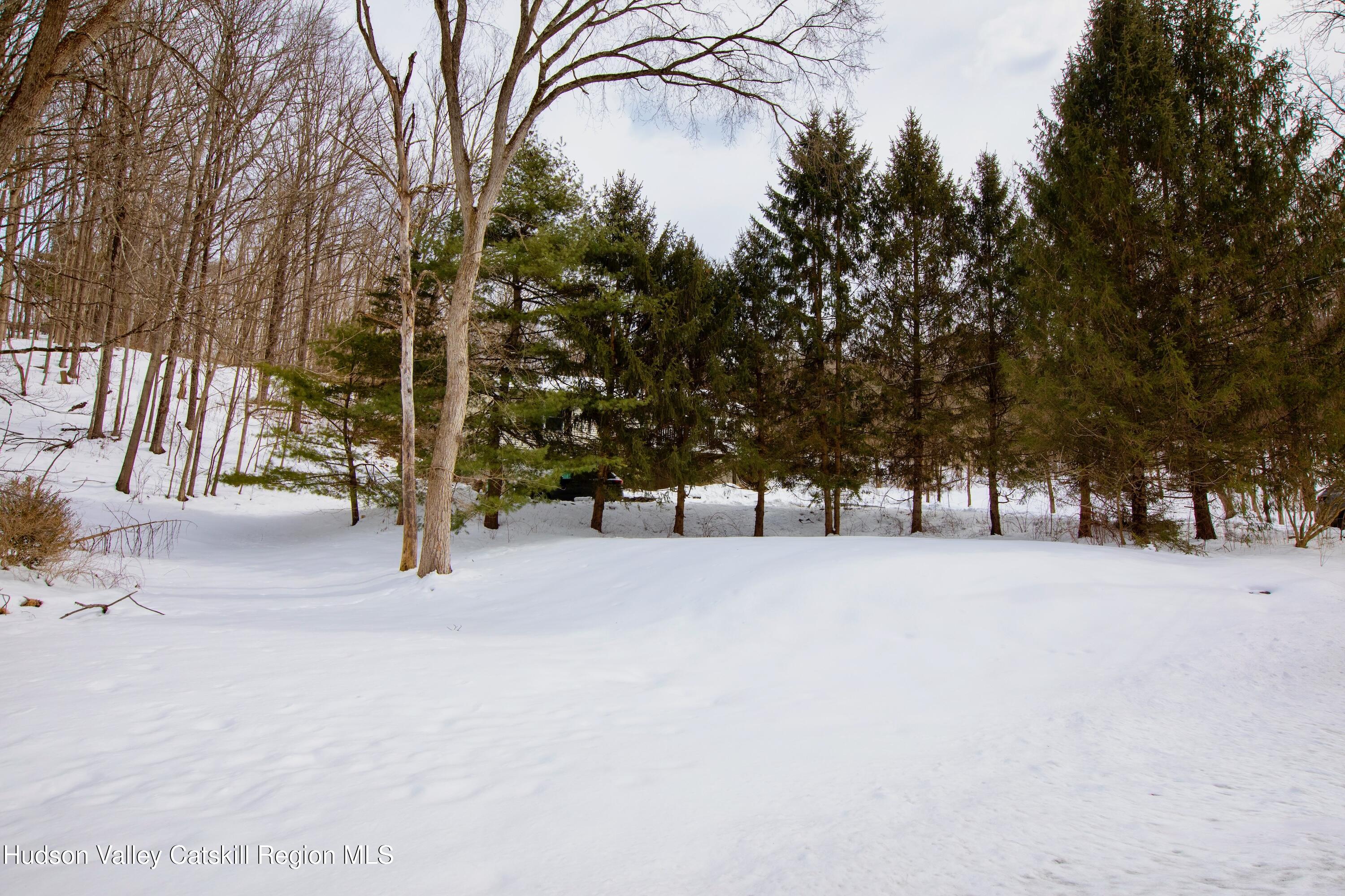 1046 Cow Hough Road