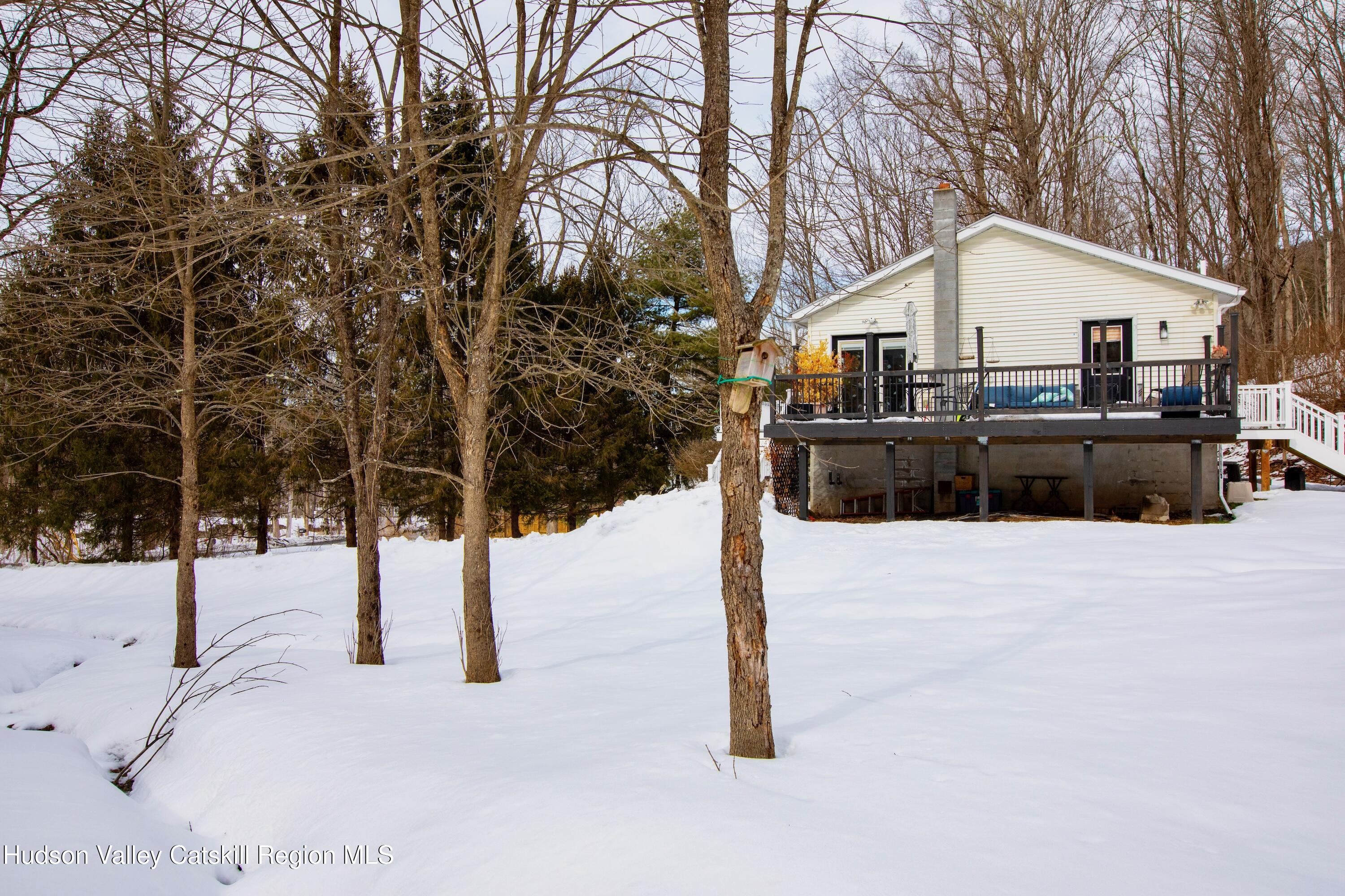 1046 Cow Hough Road
