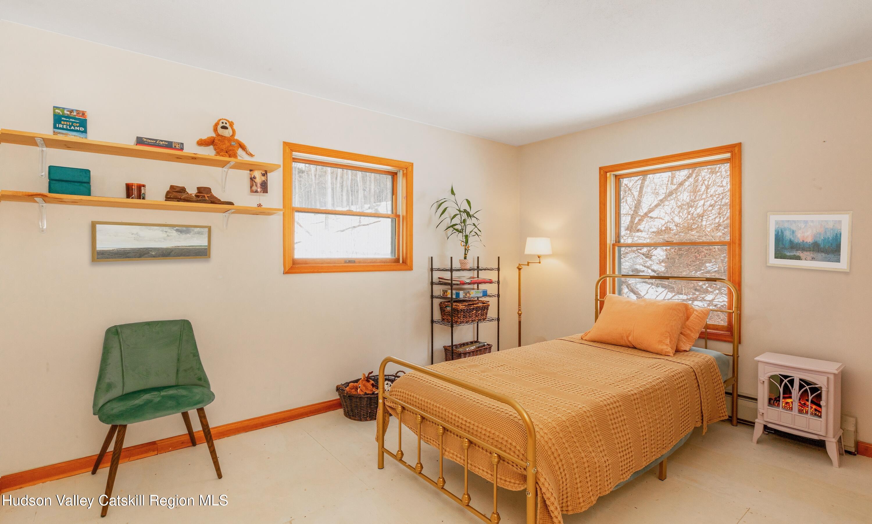 1046 Cow Hough Road