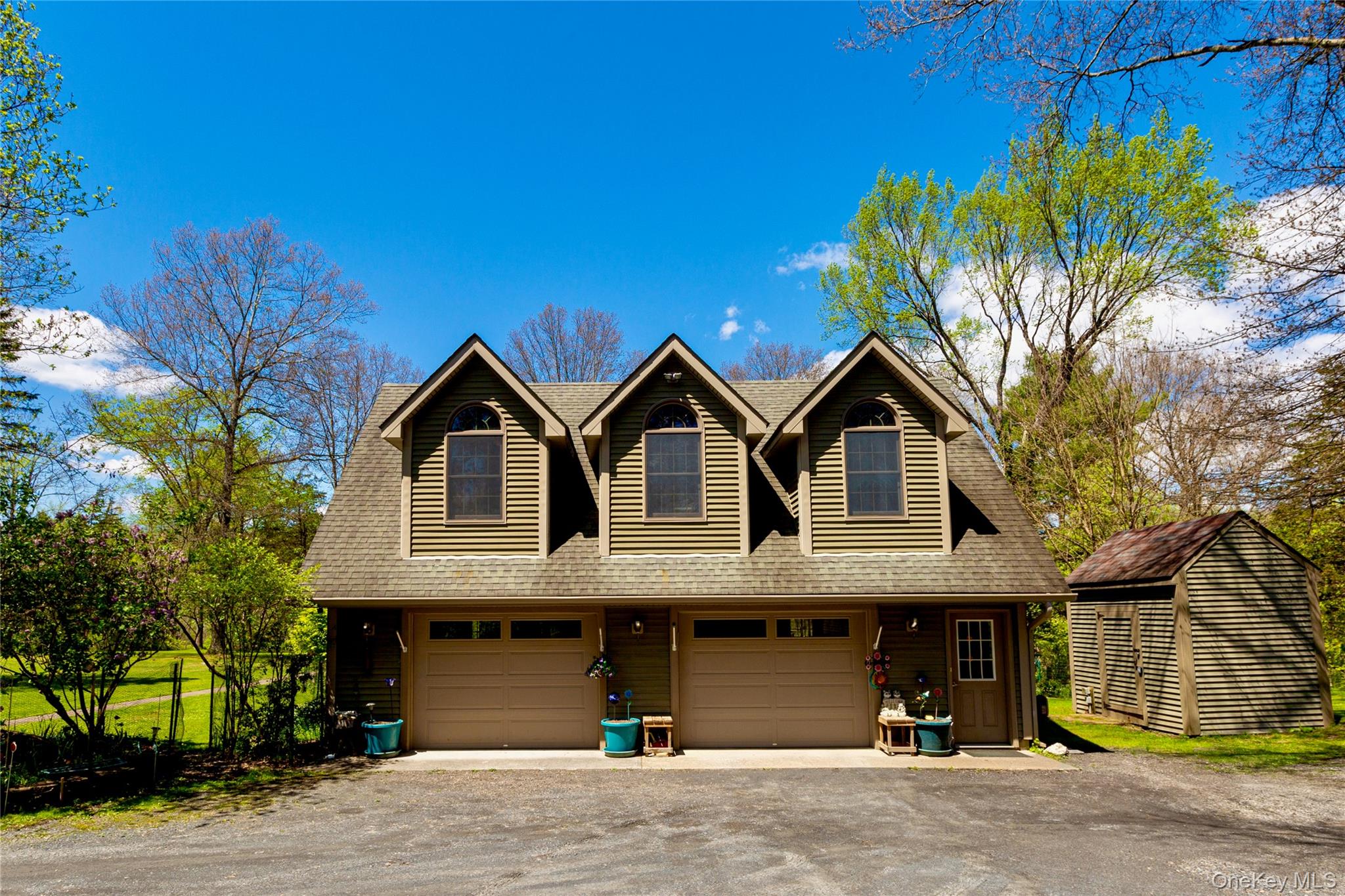 15 Unity Lane