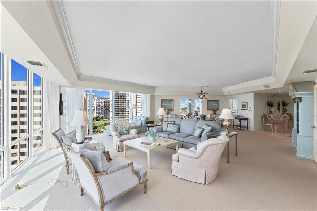 3991 Gulf Shore BLVD N # 1004
