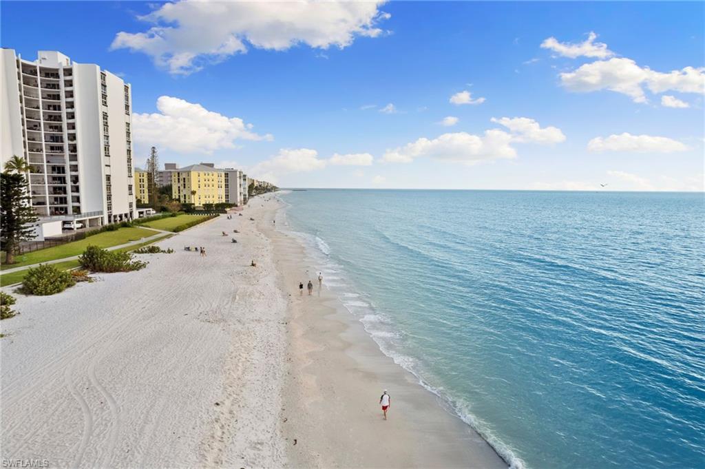 3991 Gulf Shore BLVD N # 1004