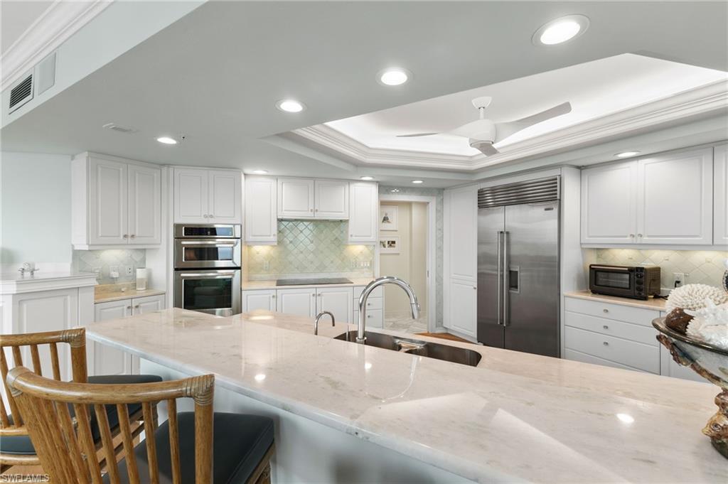 3991 Gulf Shore BLVD N # 1004