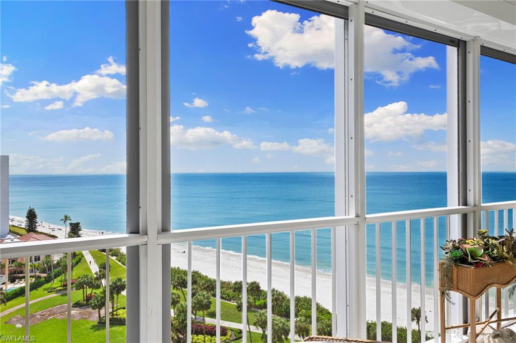 3991 Gulf Shore BLVD N # 1004