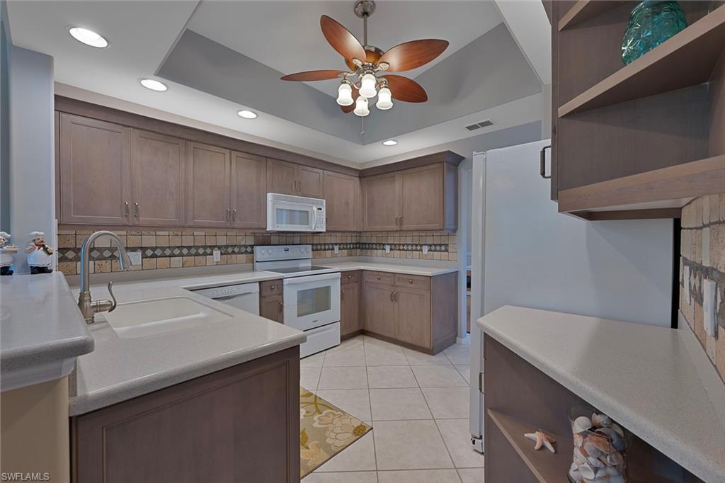 3330 Grand Cypress DR # 202