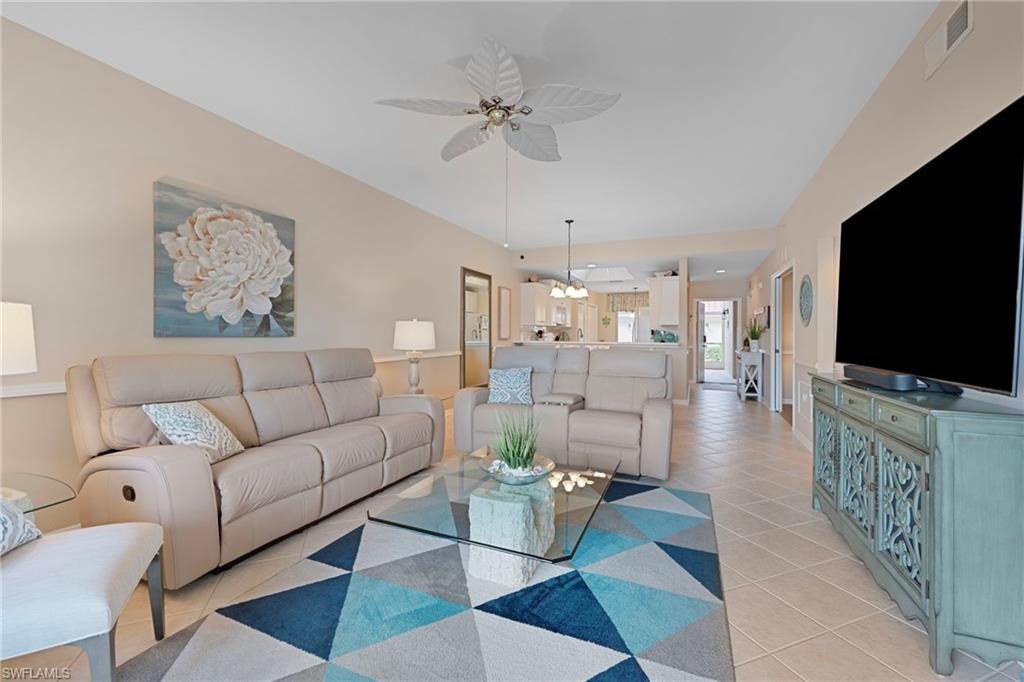 2810 Cypress Trace CIR 2112