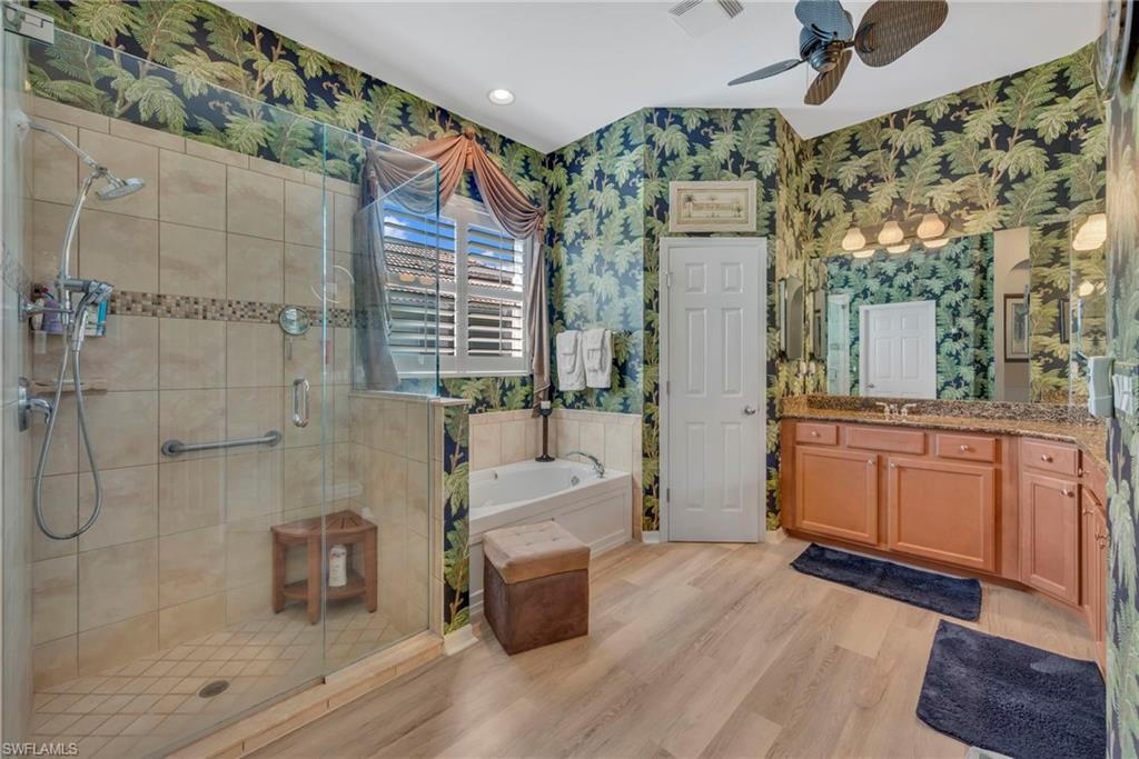 2111 Grove DR