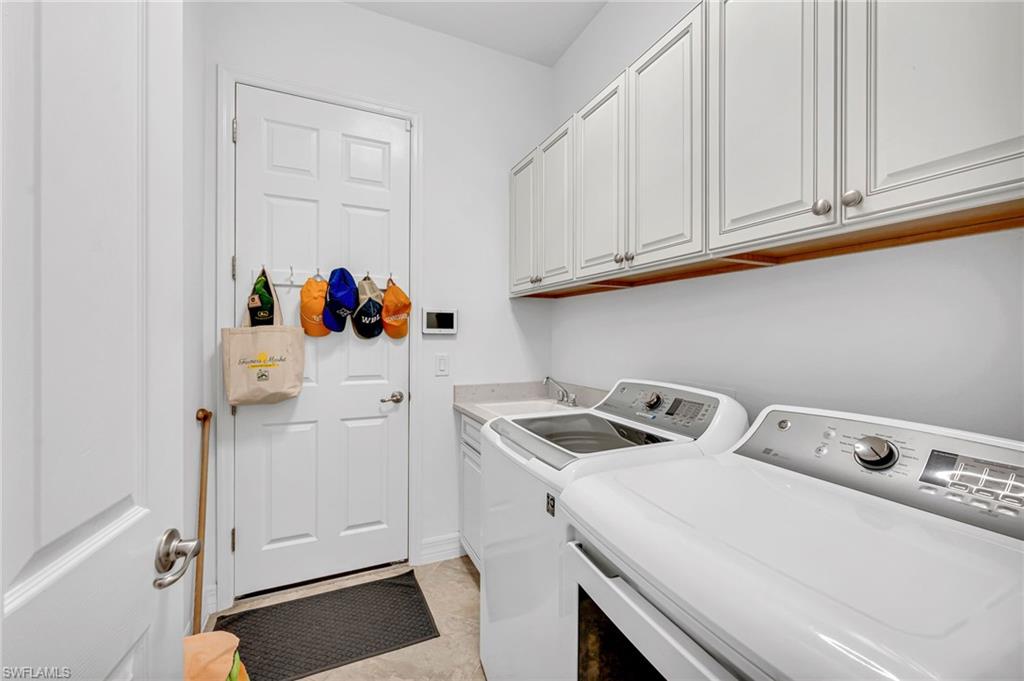 2324 Grenadines WAY
