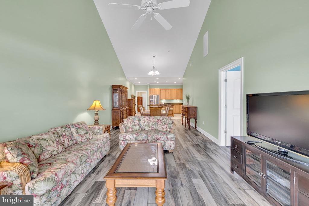 301 14TH STREET Unit: 405