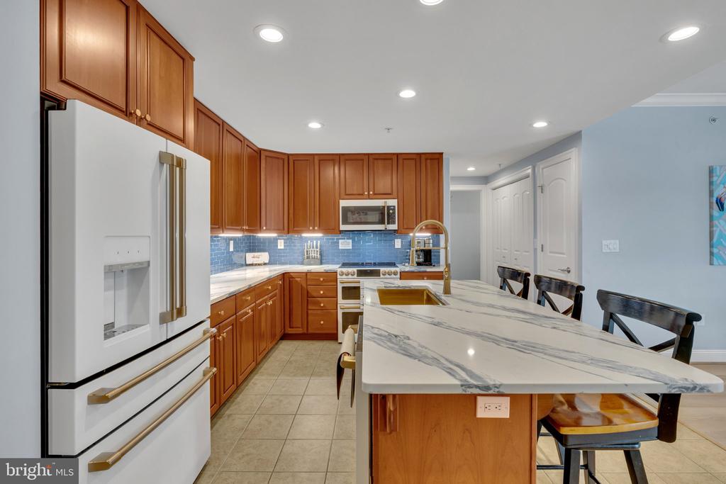 301 14TH STREET Unit: 301