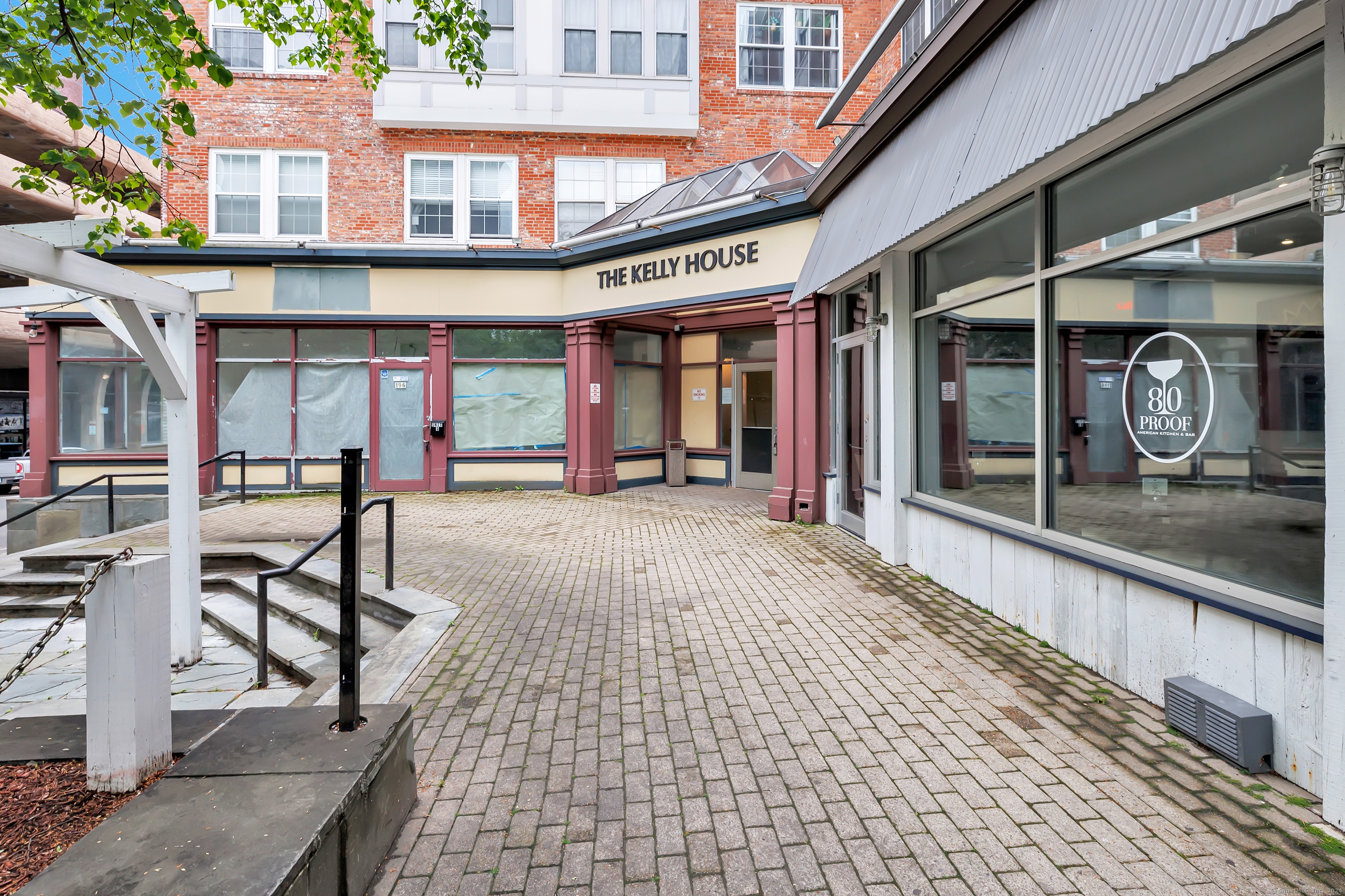196 Crown Street 2C/205