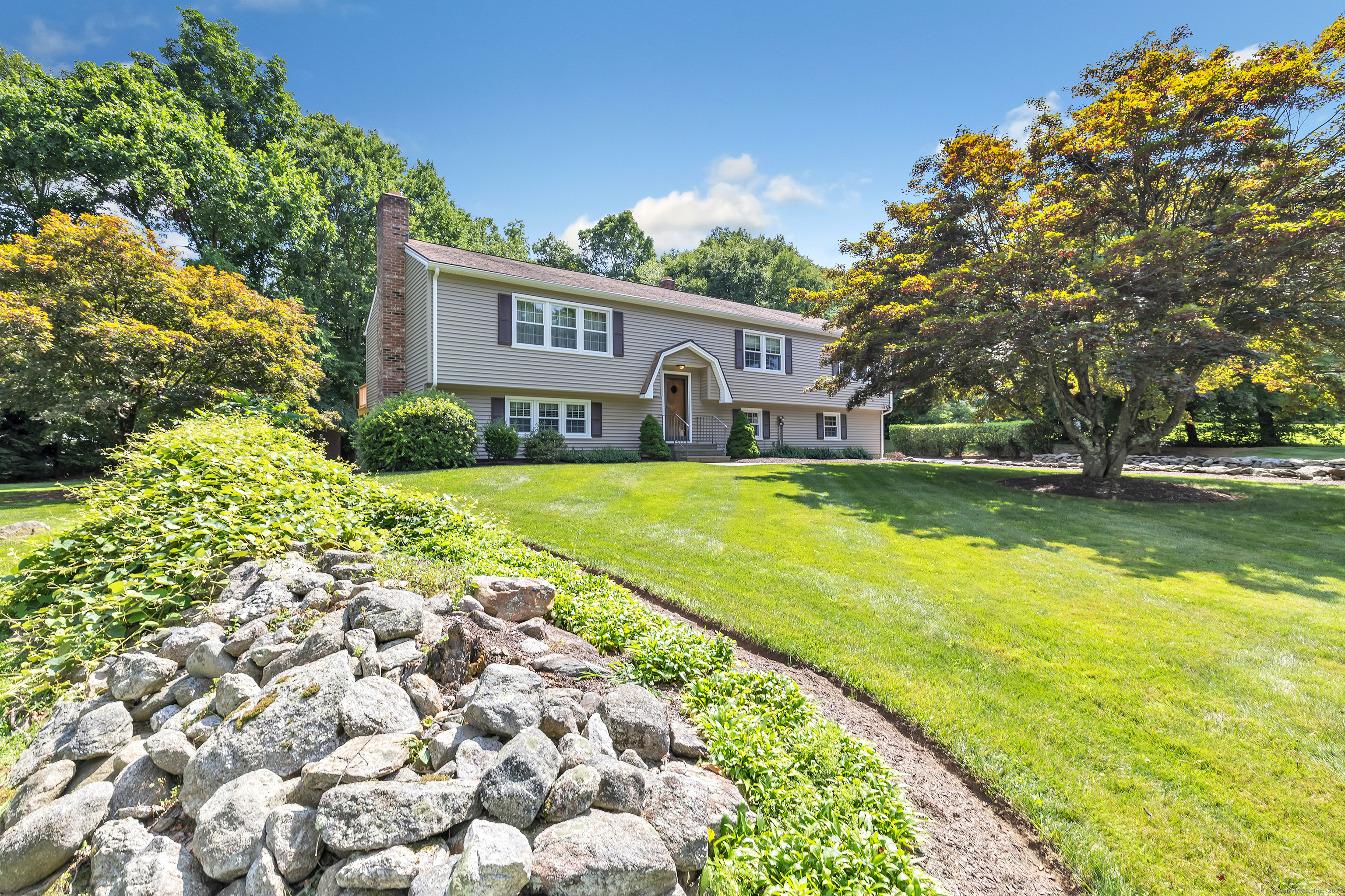 128 Woodlawn Road