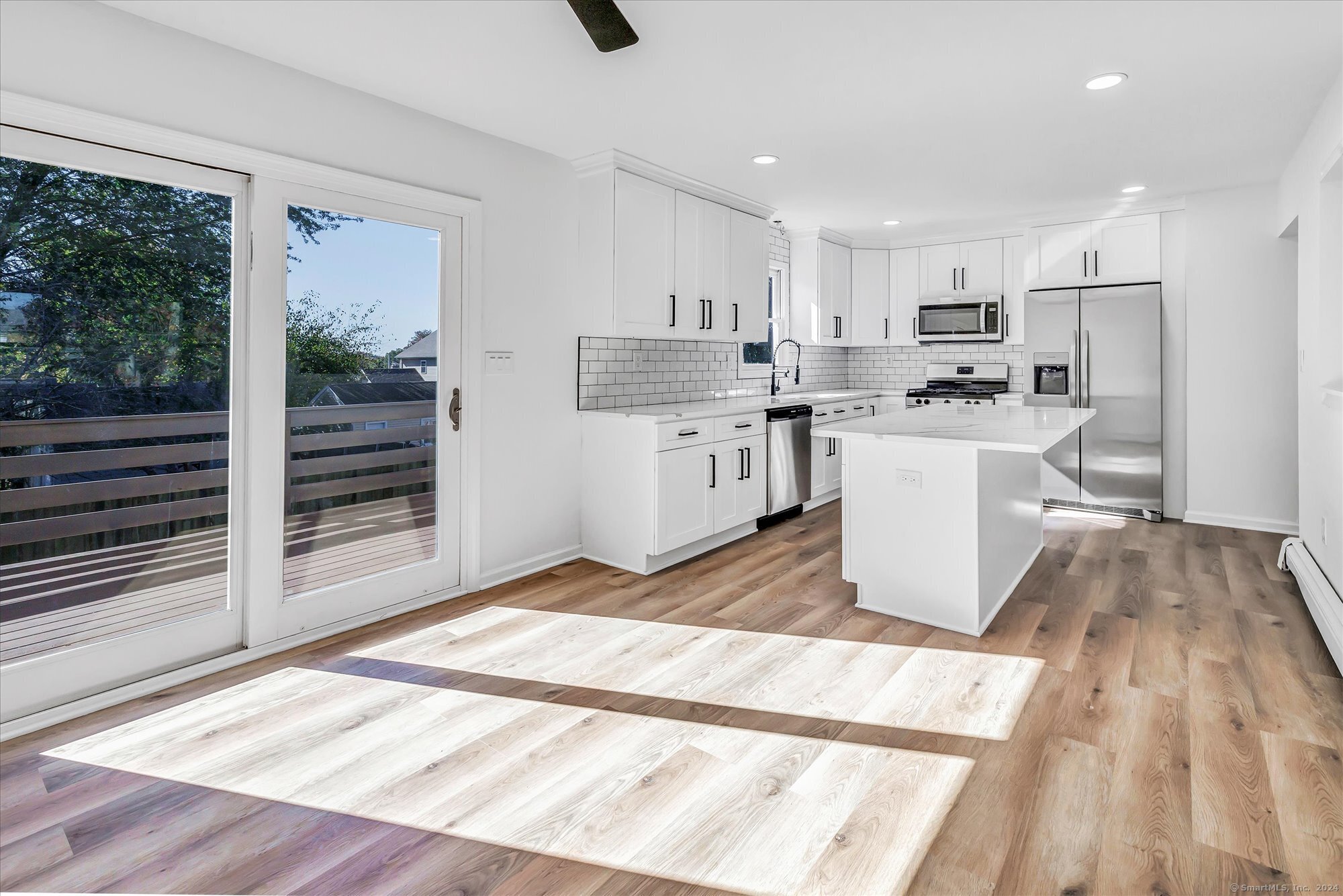 25 Los Angeles Avenue