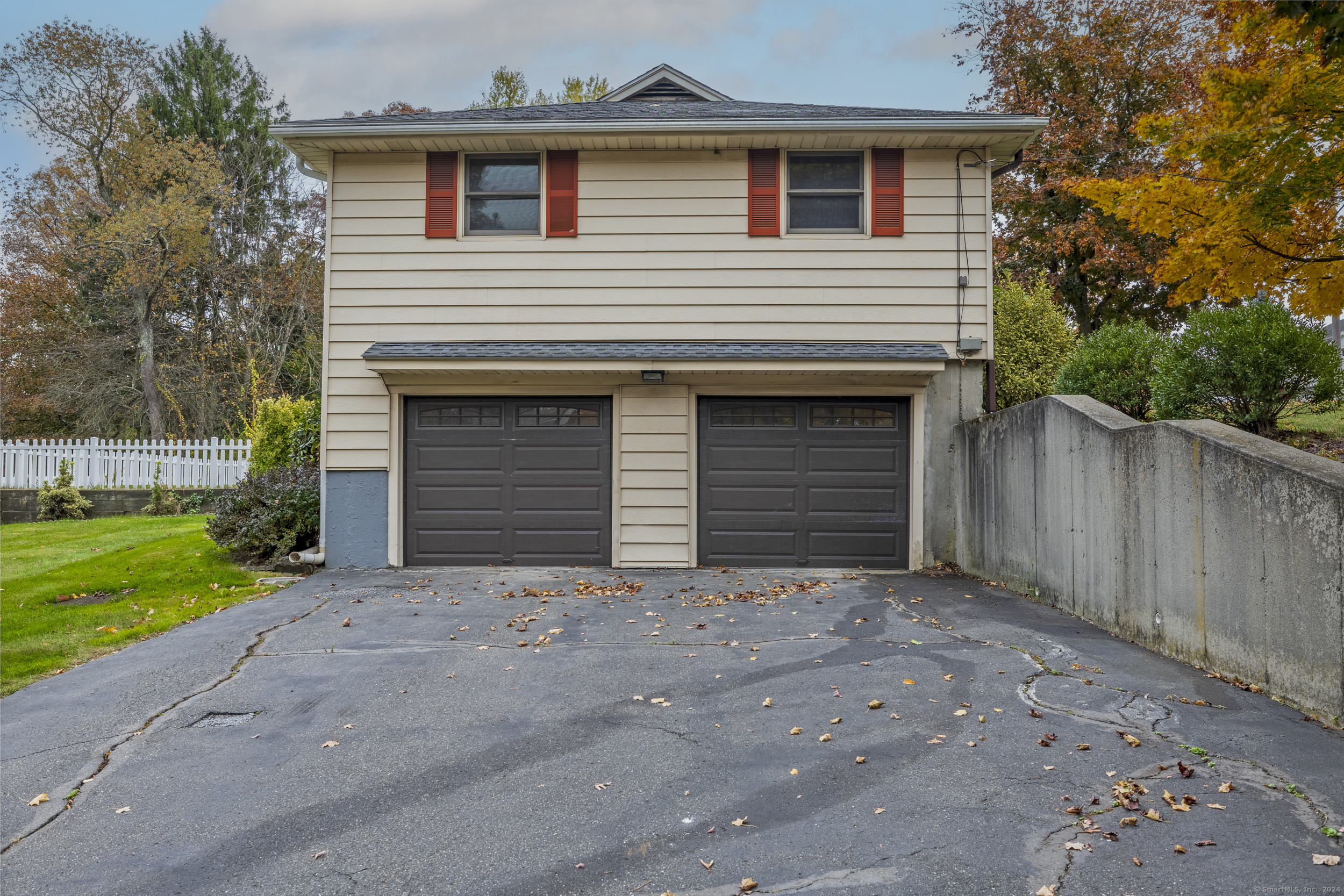 20 Fairchild Road