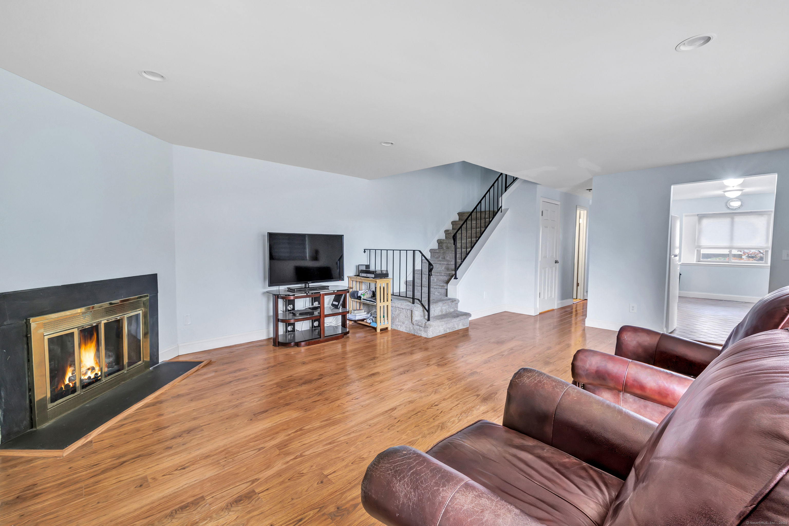 4 Meeting House Road A