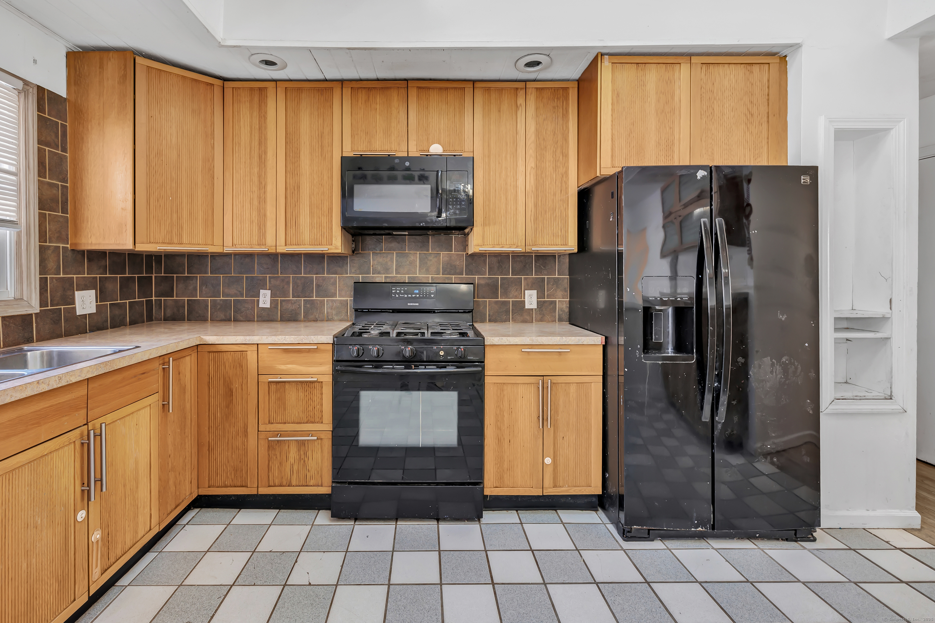 1793 Litchfield Turnpike