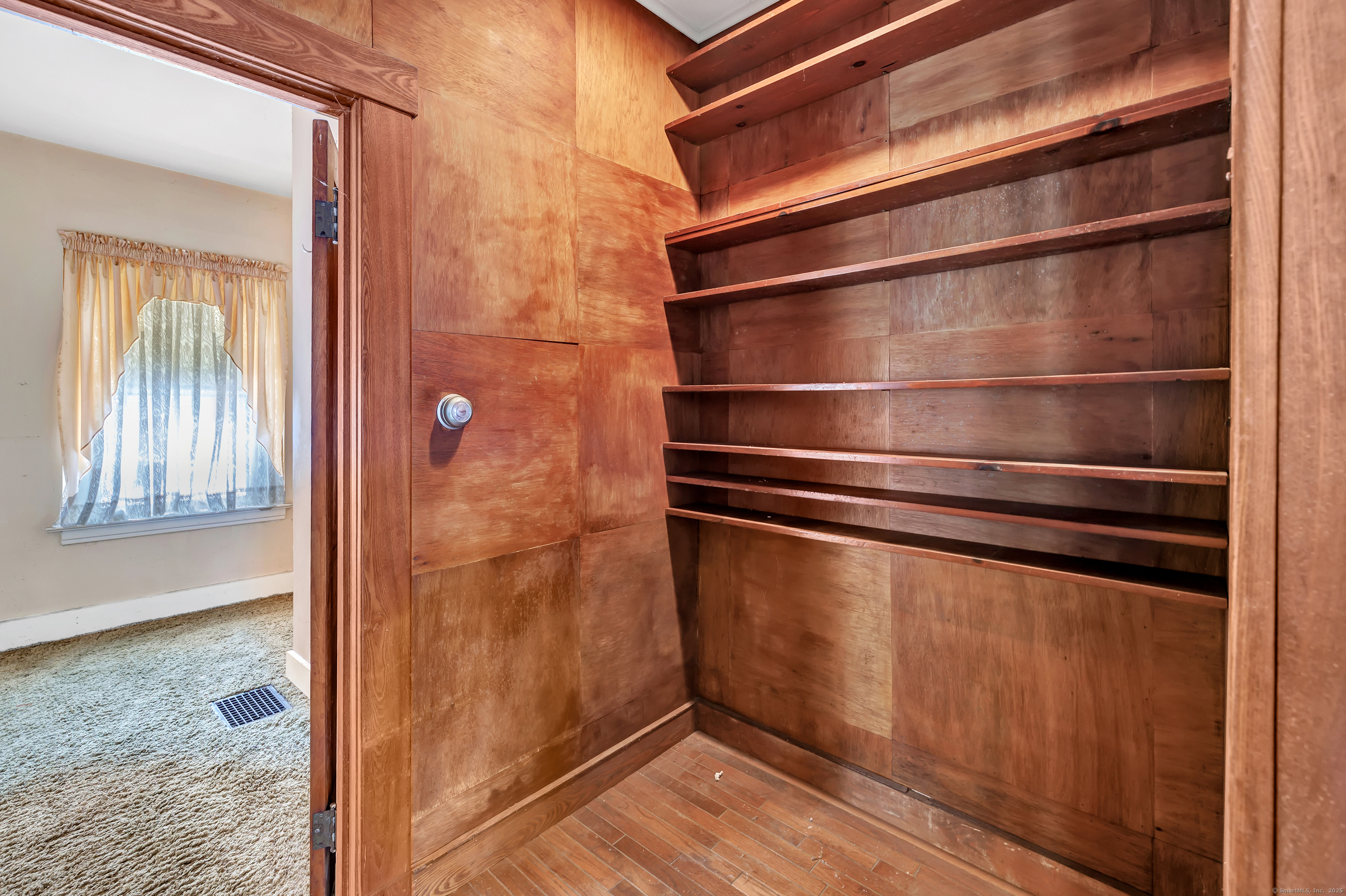 884 Grassy Hill Road