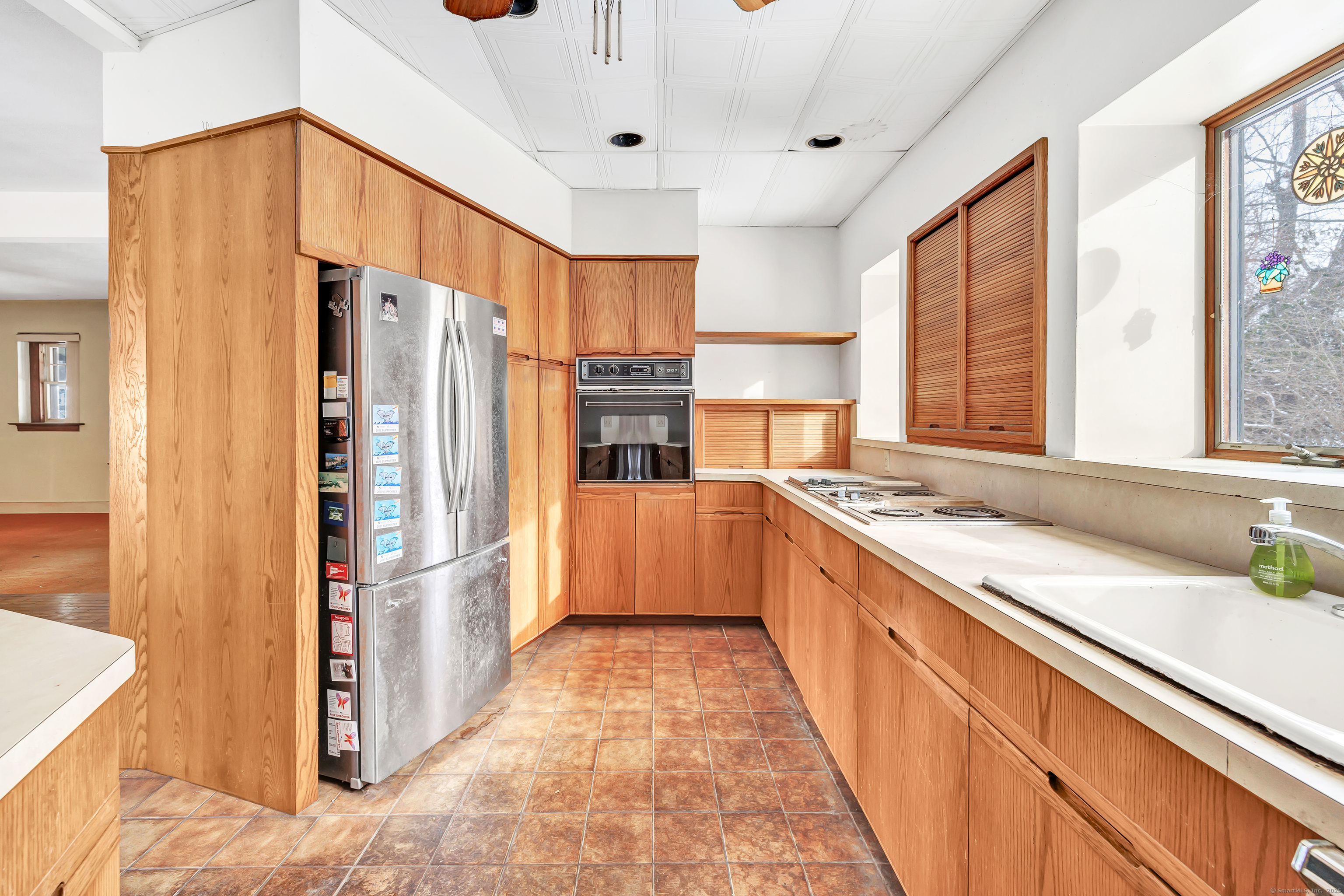 884 Grassy Hill Road
