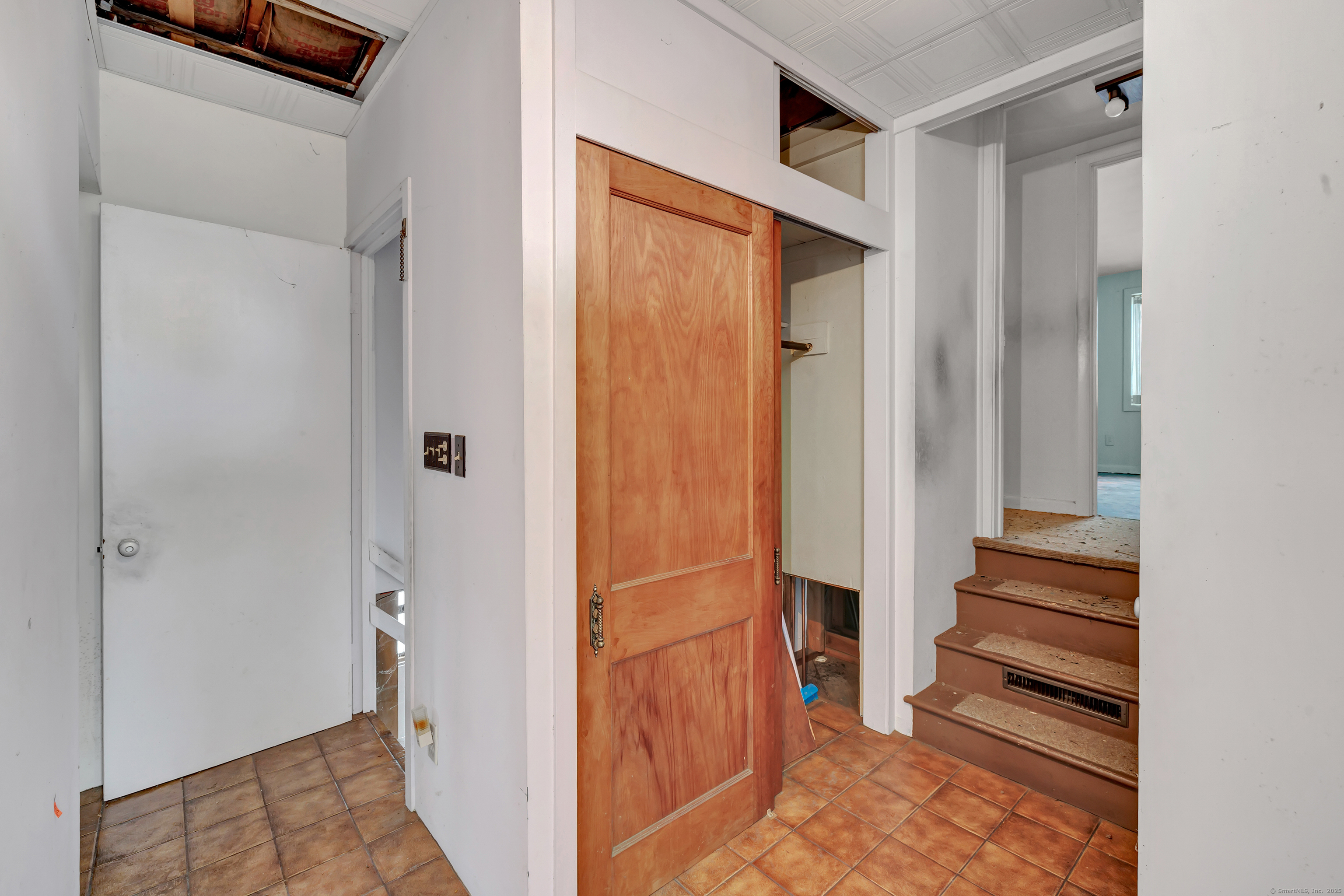 884 Grassy Hill Road