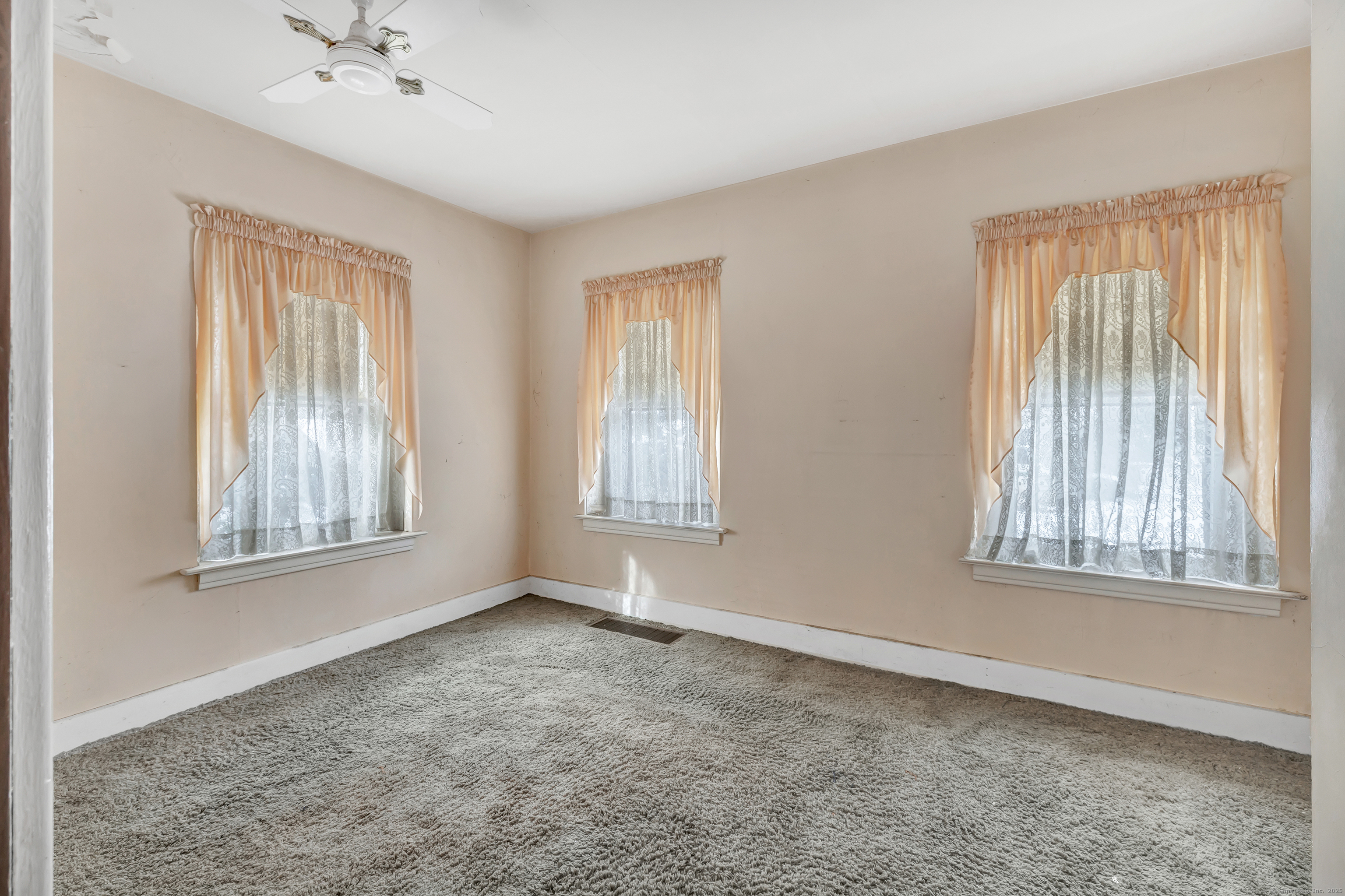 884 Grassy Hill Road