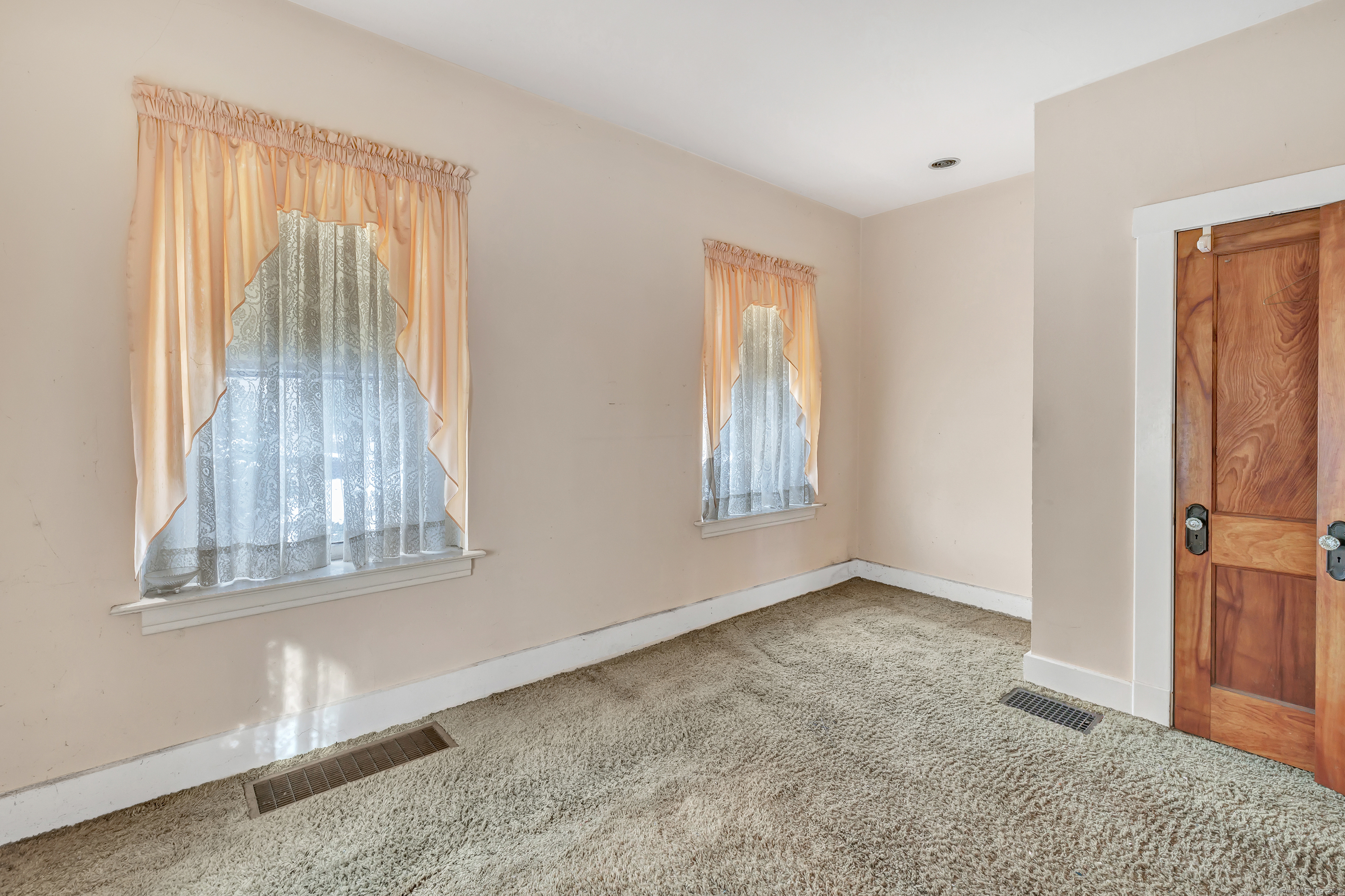 884 Grassy Hill Road