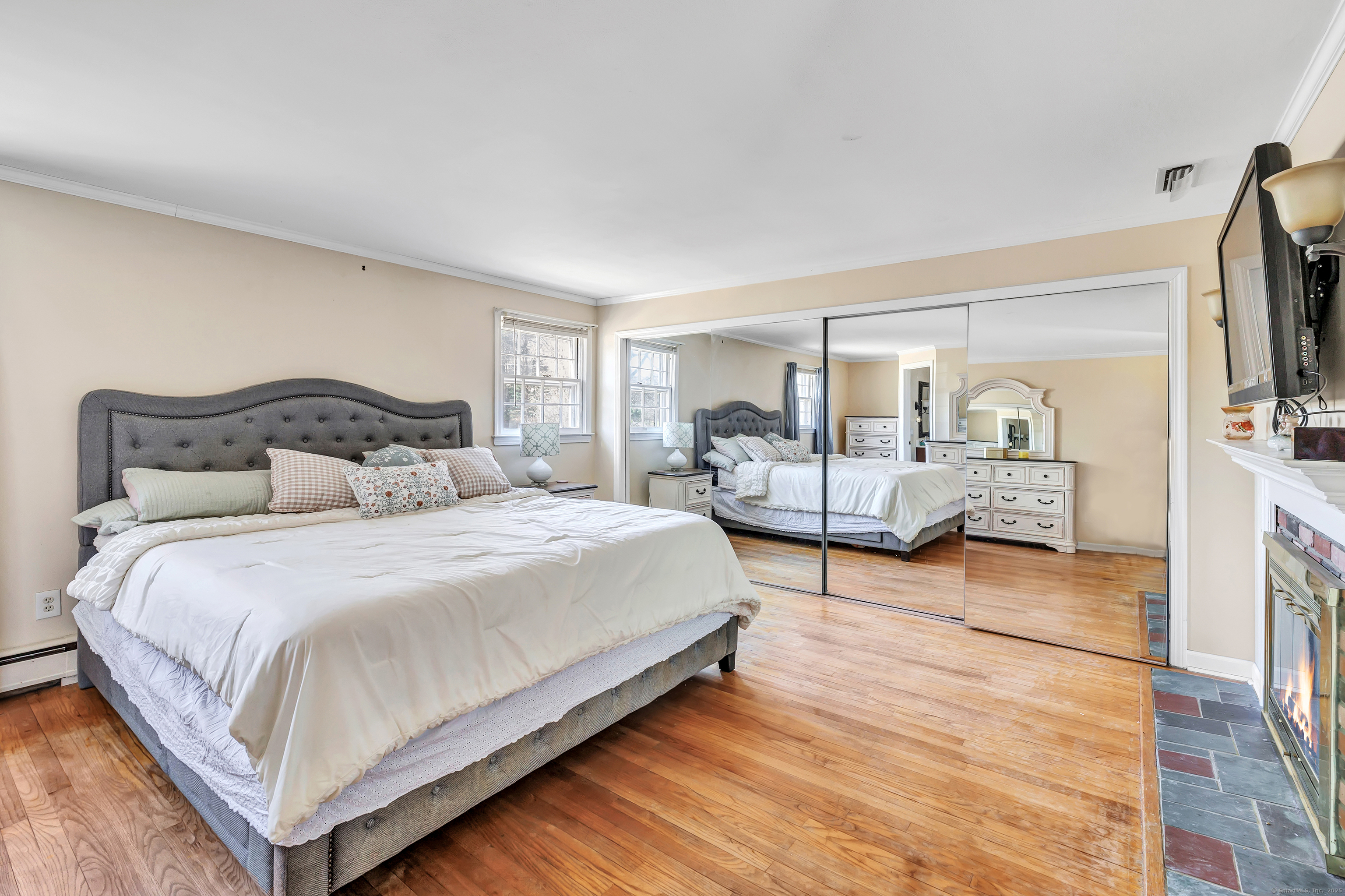 18 Windy Acres Drive