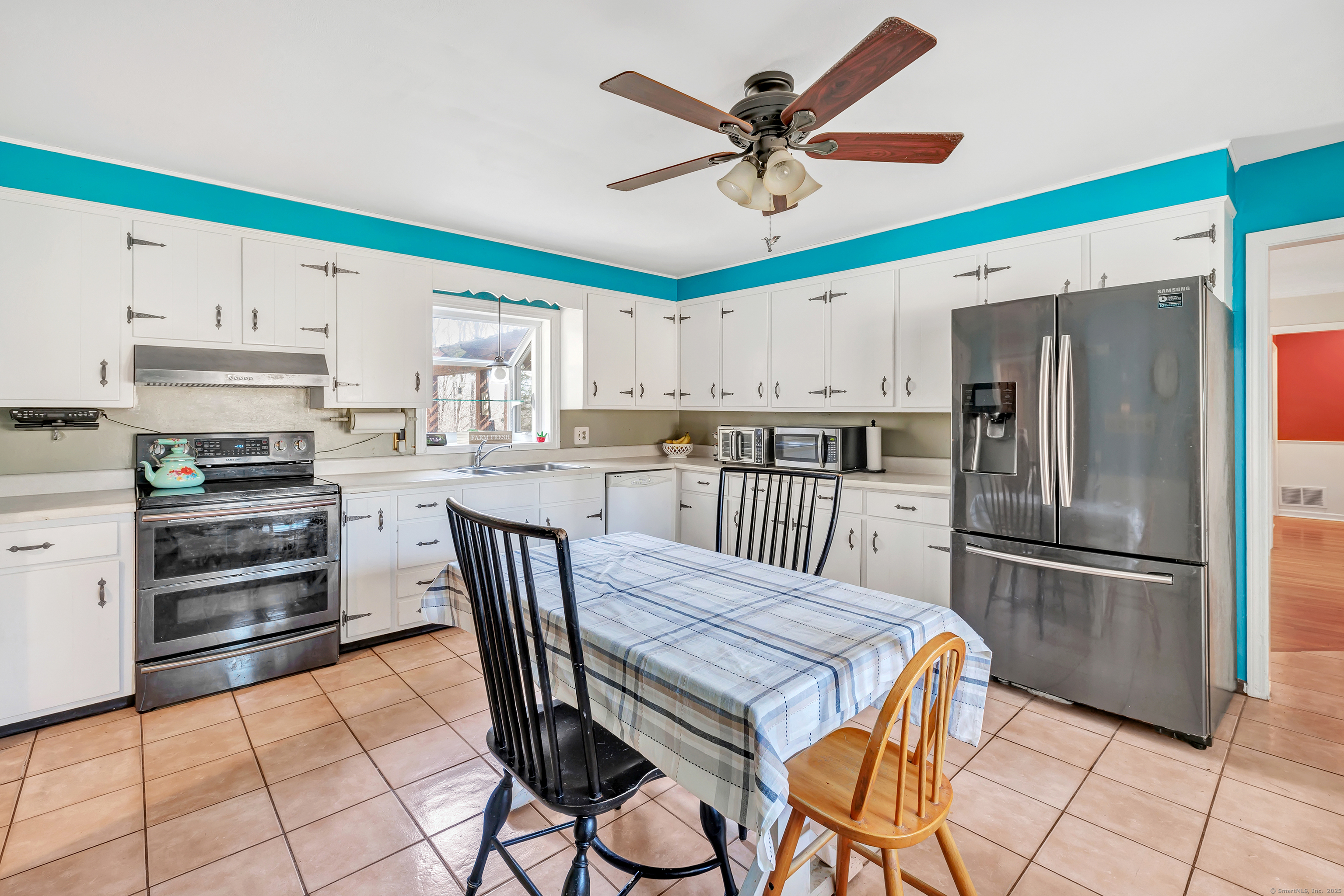 18 Windy Acres Drive