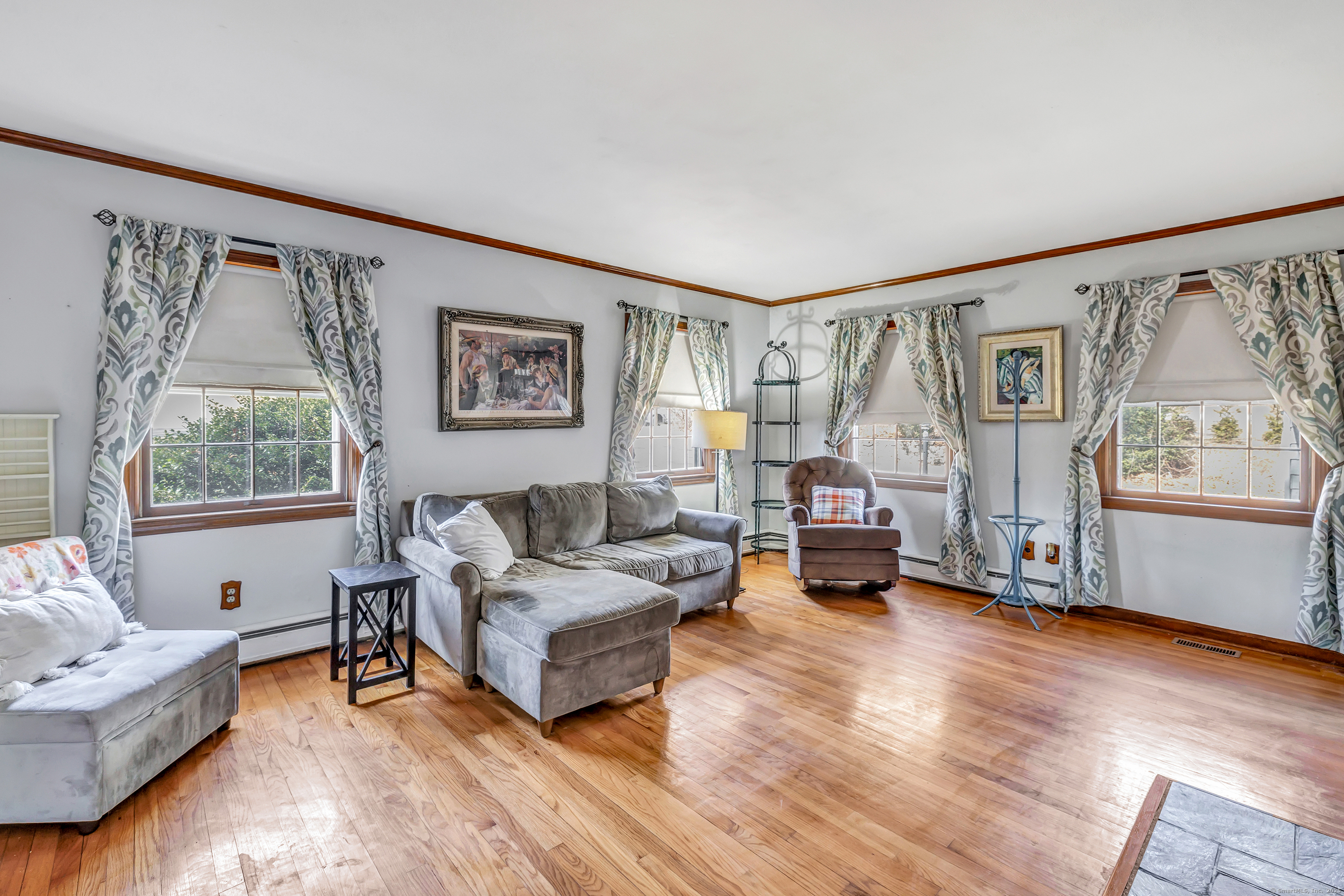 18 Windy Acres Drive