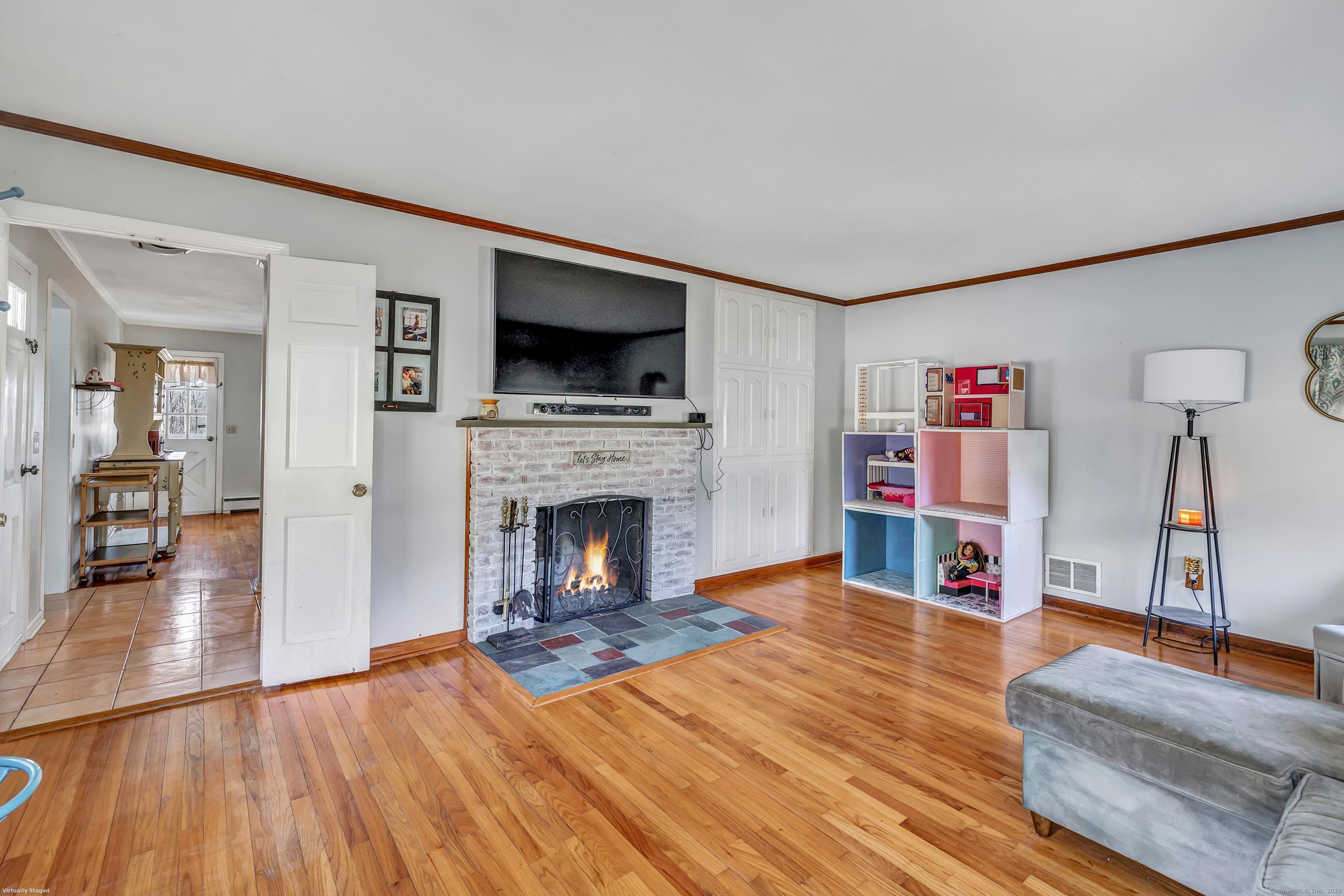 18 Windy Acres Drive